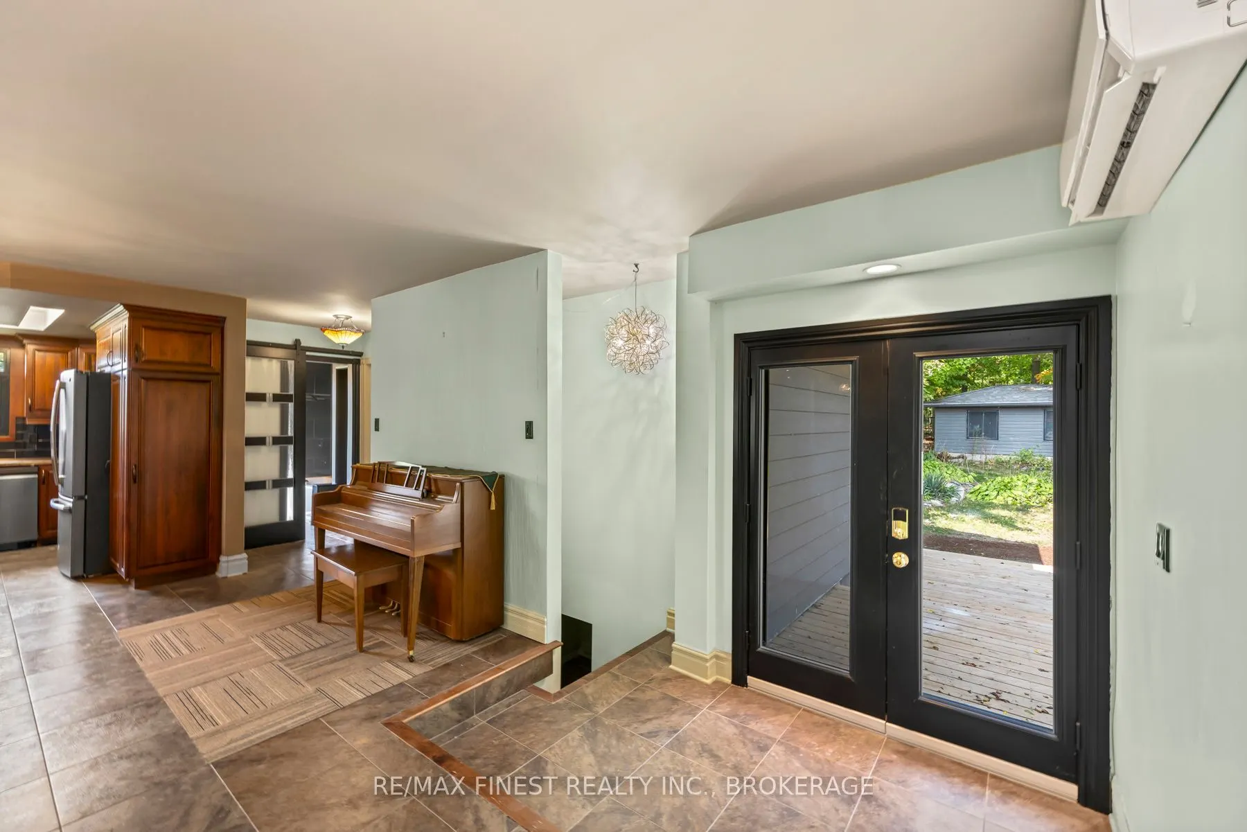 4225 Bath Road