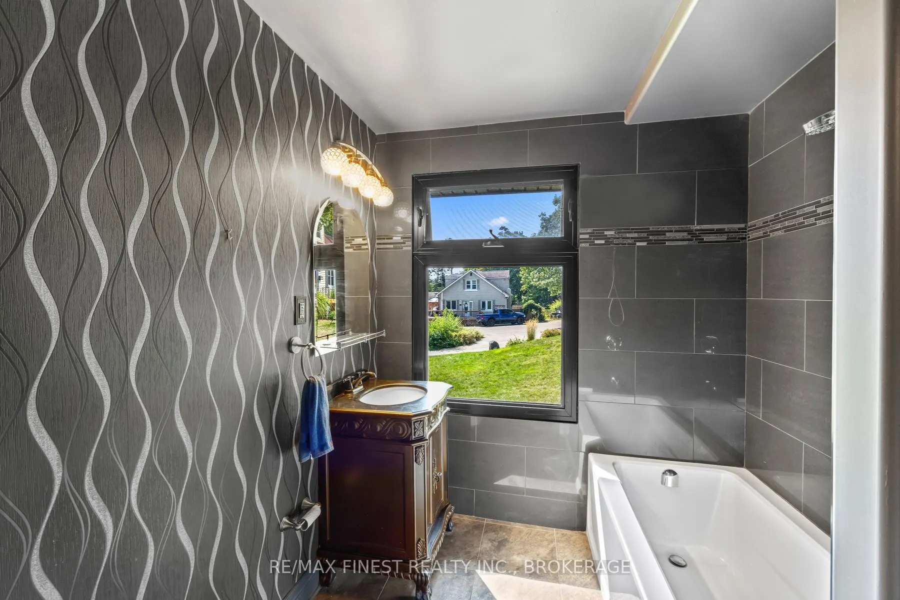 4225 Bath Road