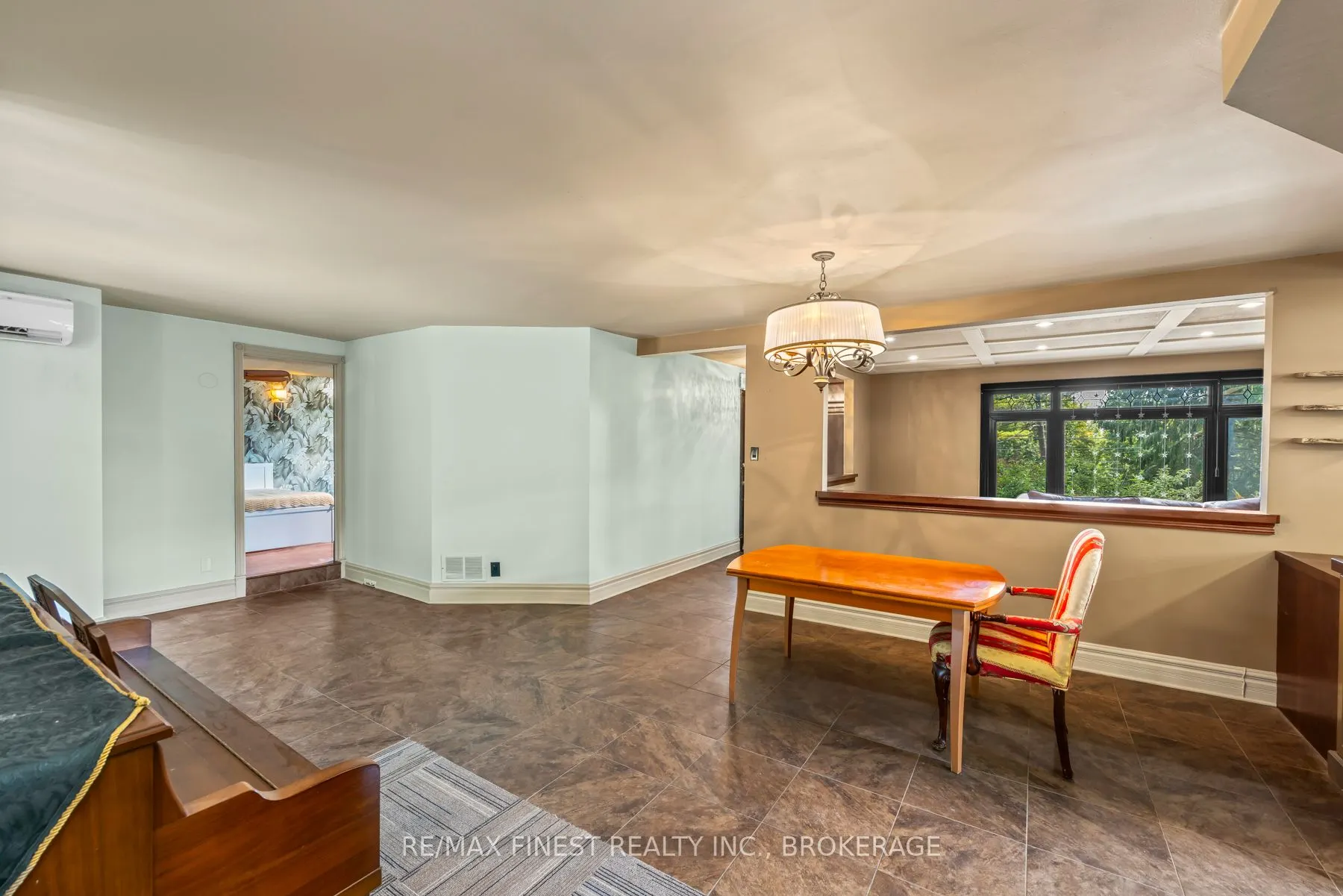 4225 Bath Road