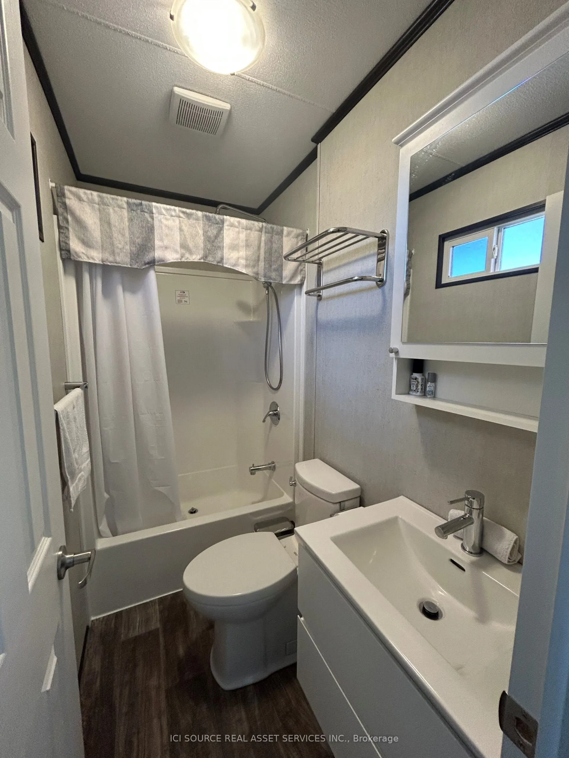 1235 Villiers Line, #CHL027