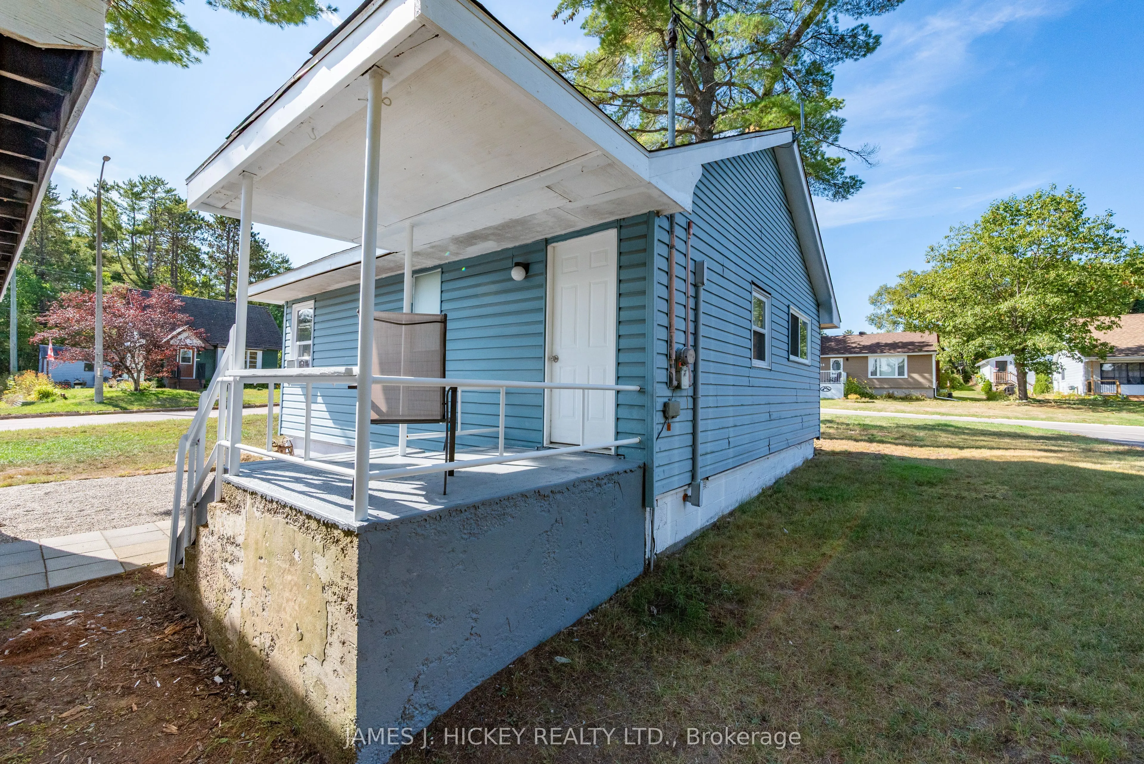 27 Summit Street