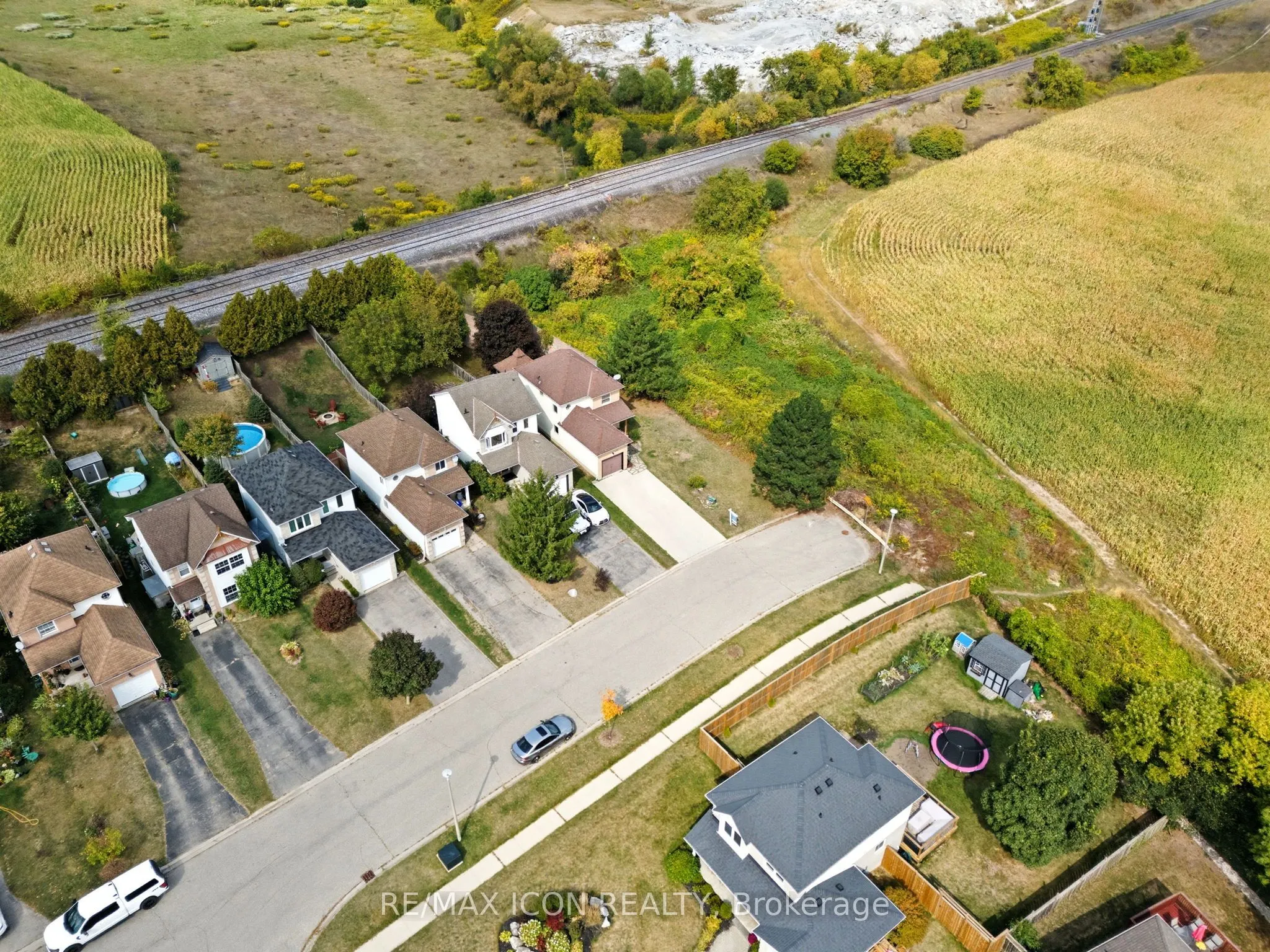 250 Inglis Street