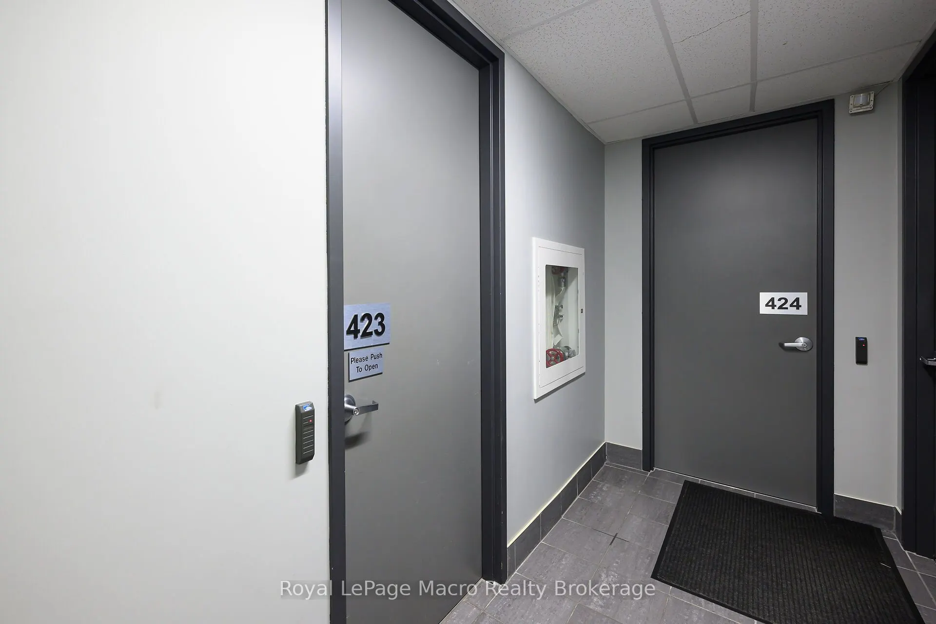 1100 South Service Road, #424