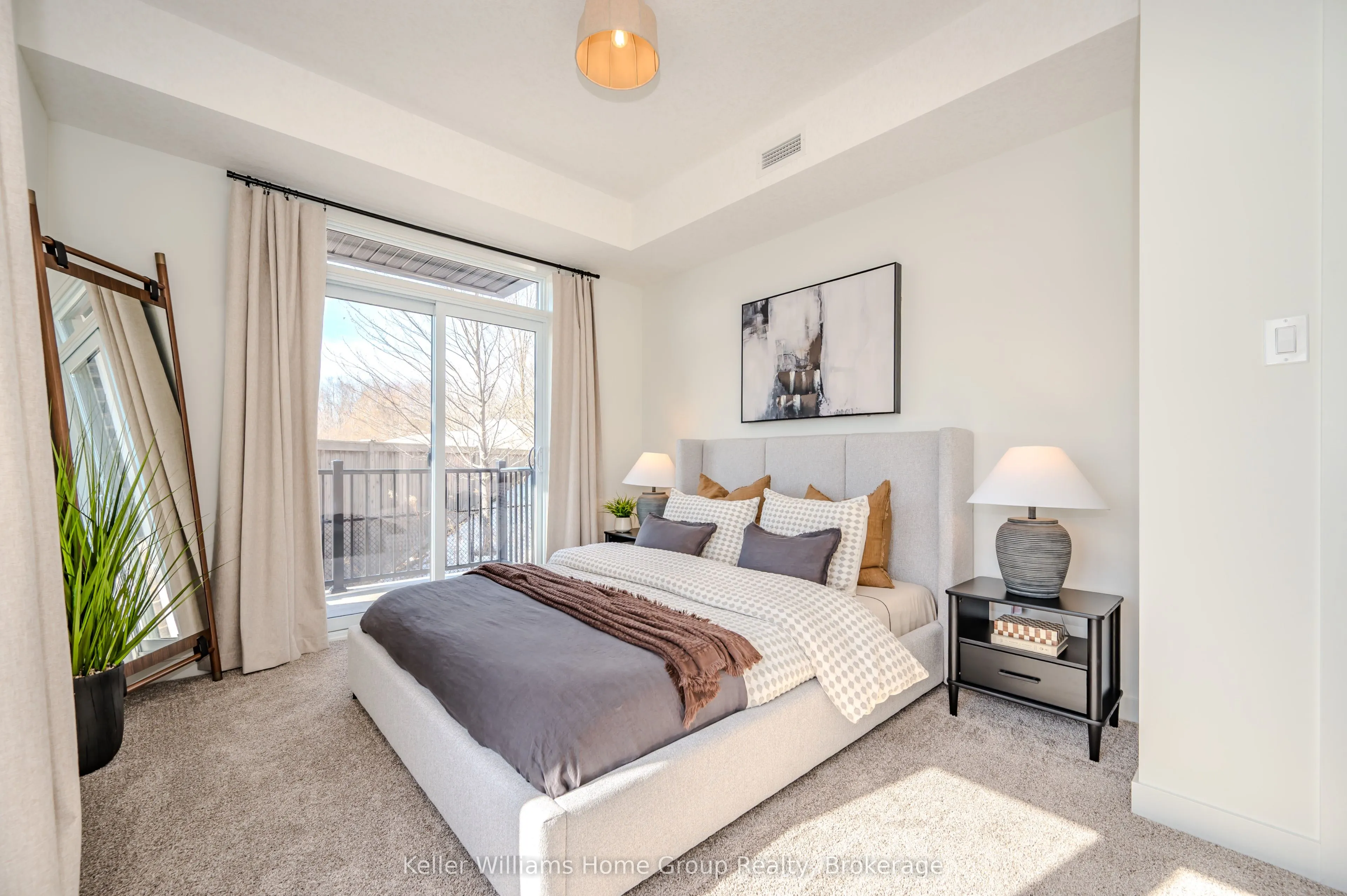 824 Woolwich Street, #98
