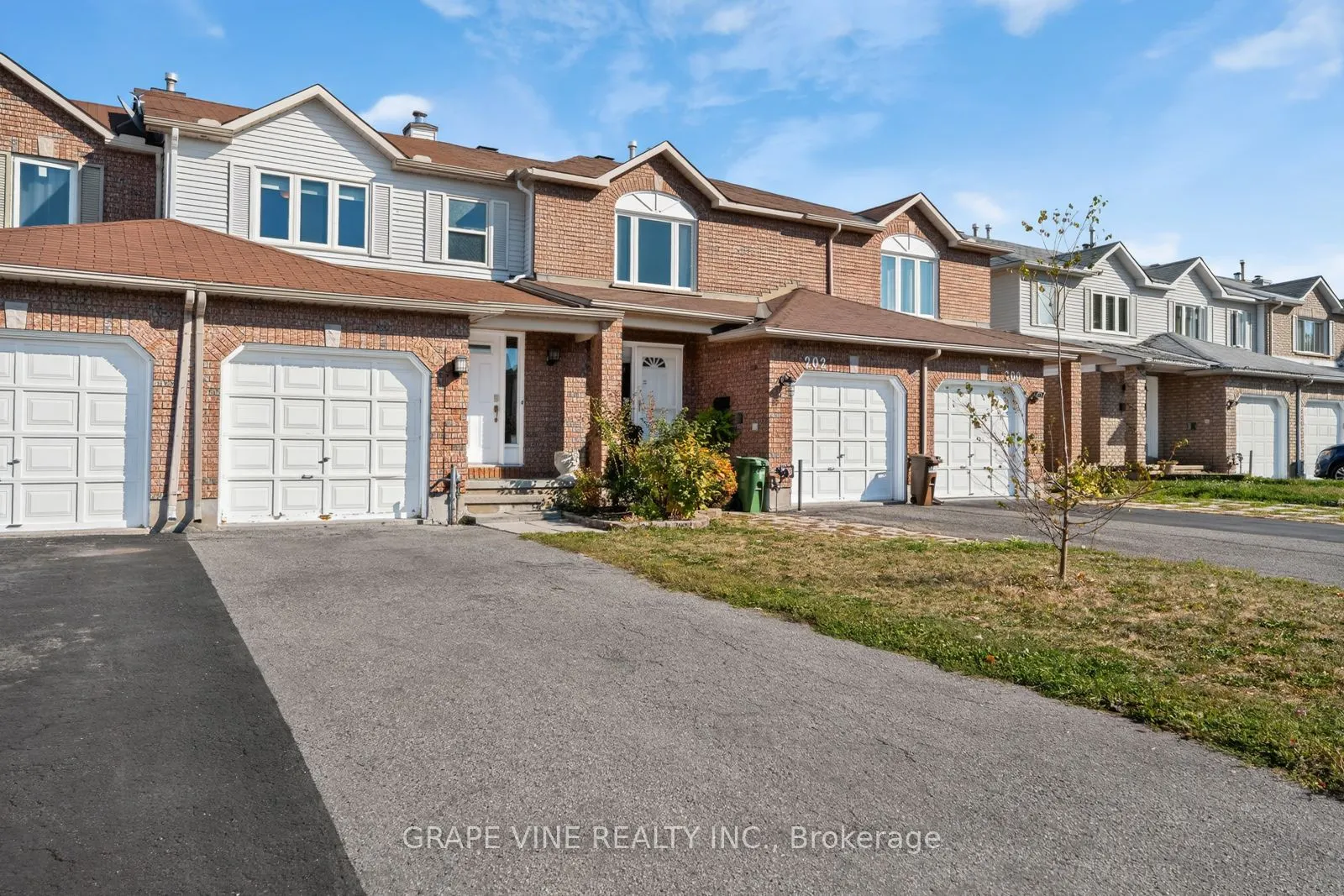 204 Hunterswood Crescent