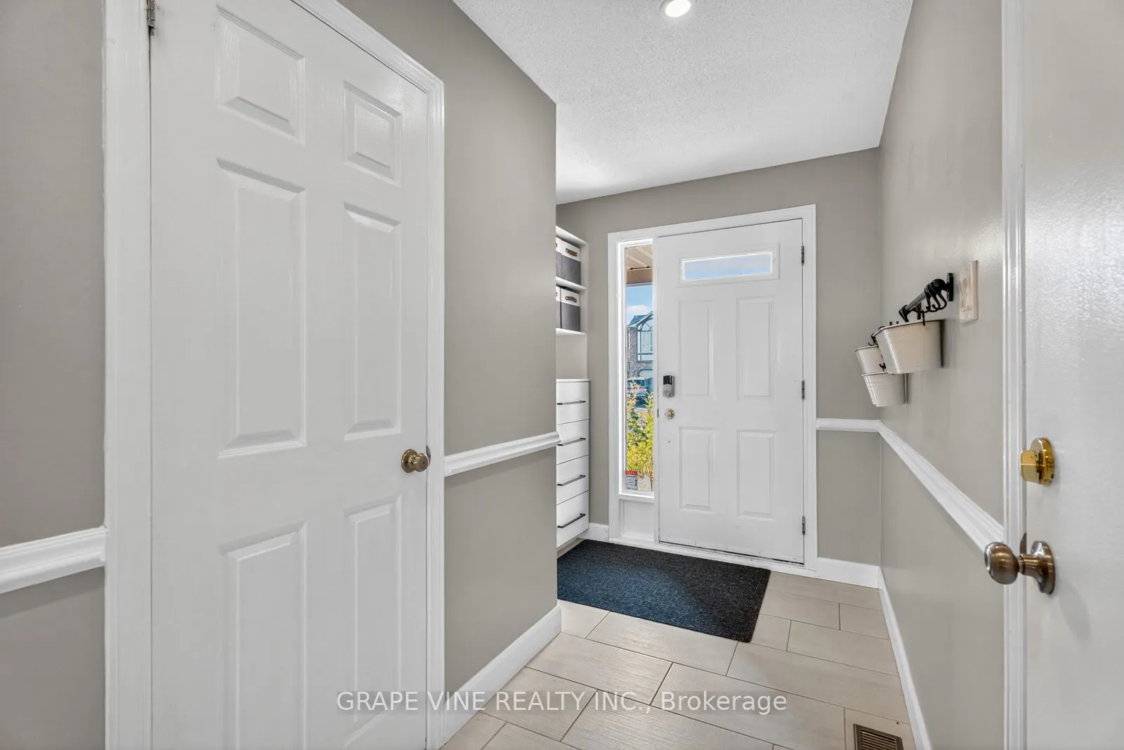 204 Hunterswood Crescent