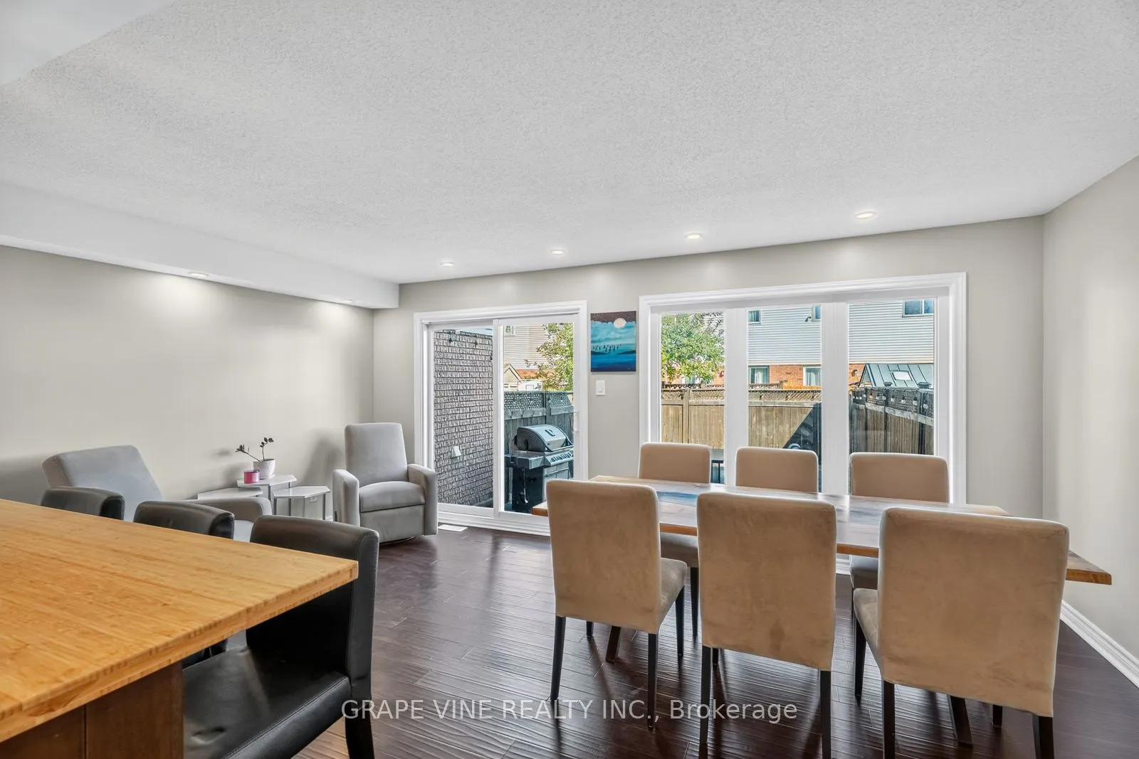 204 Hunterswood Crescent