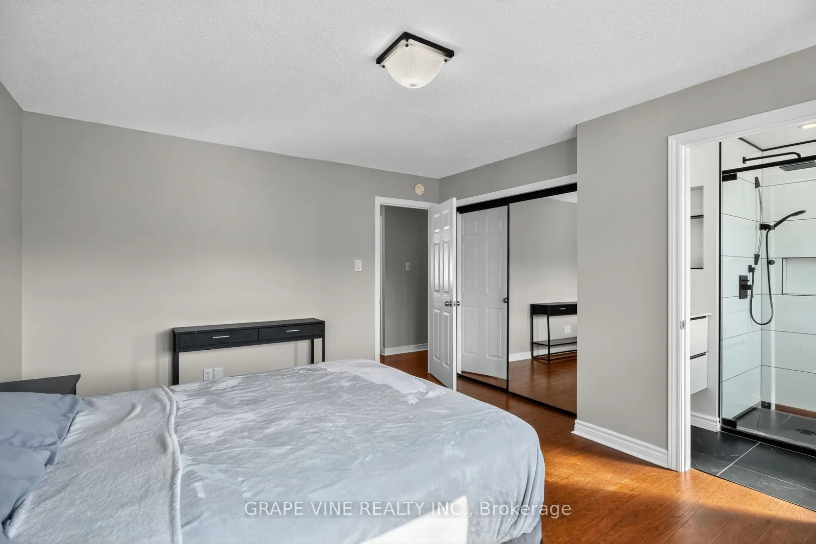 204 Hunterswood Crescent