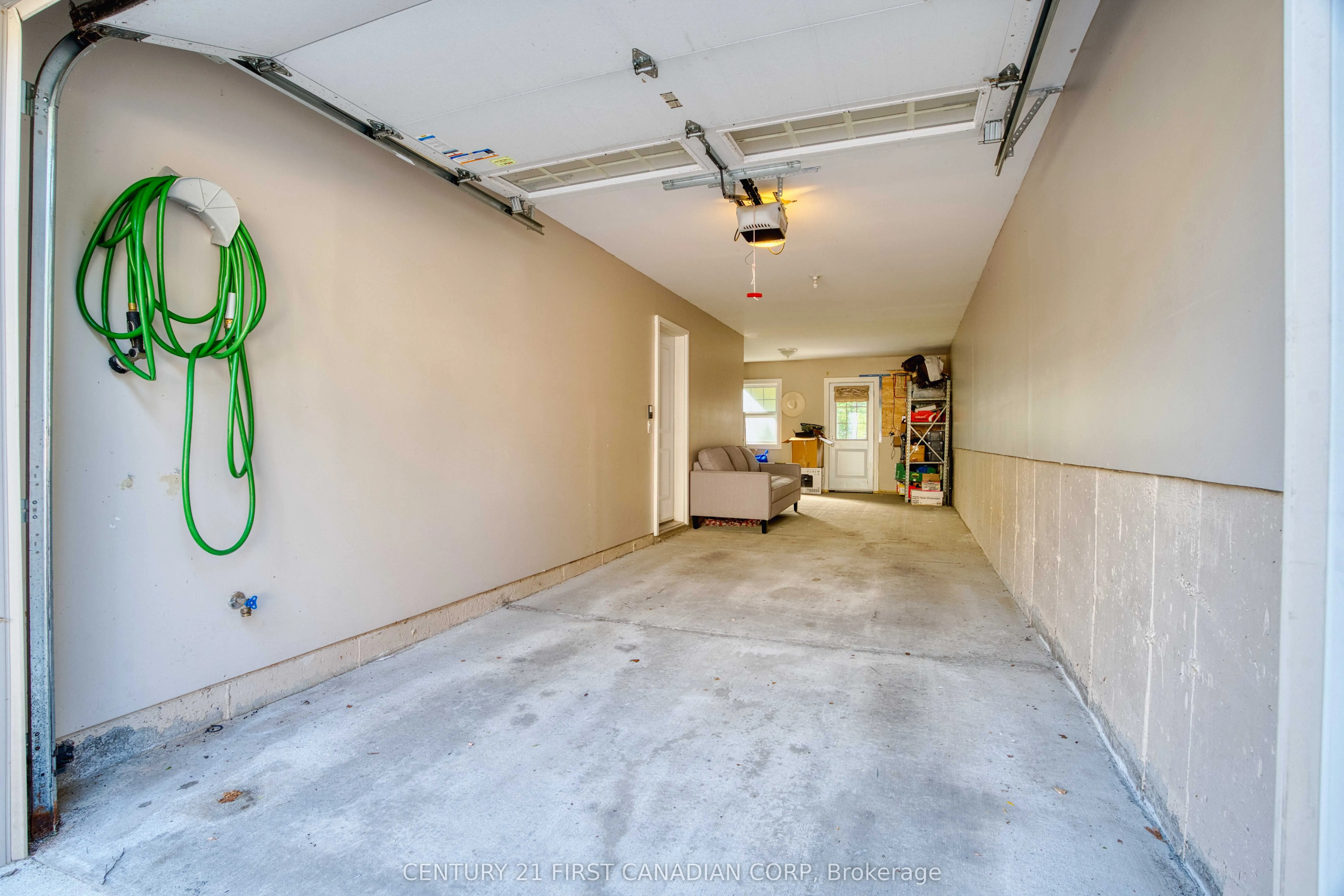1850 Beaverbrook Avenue, #8