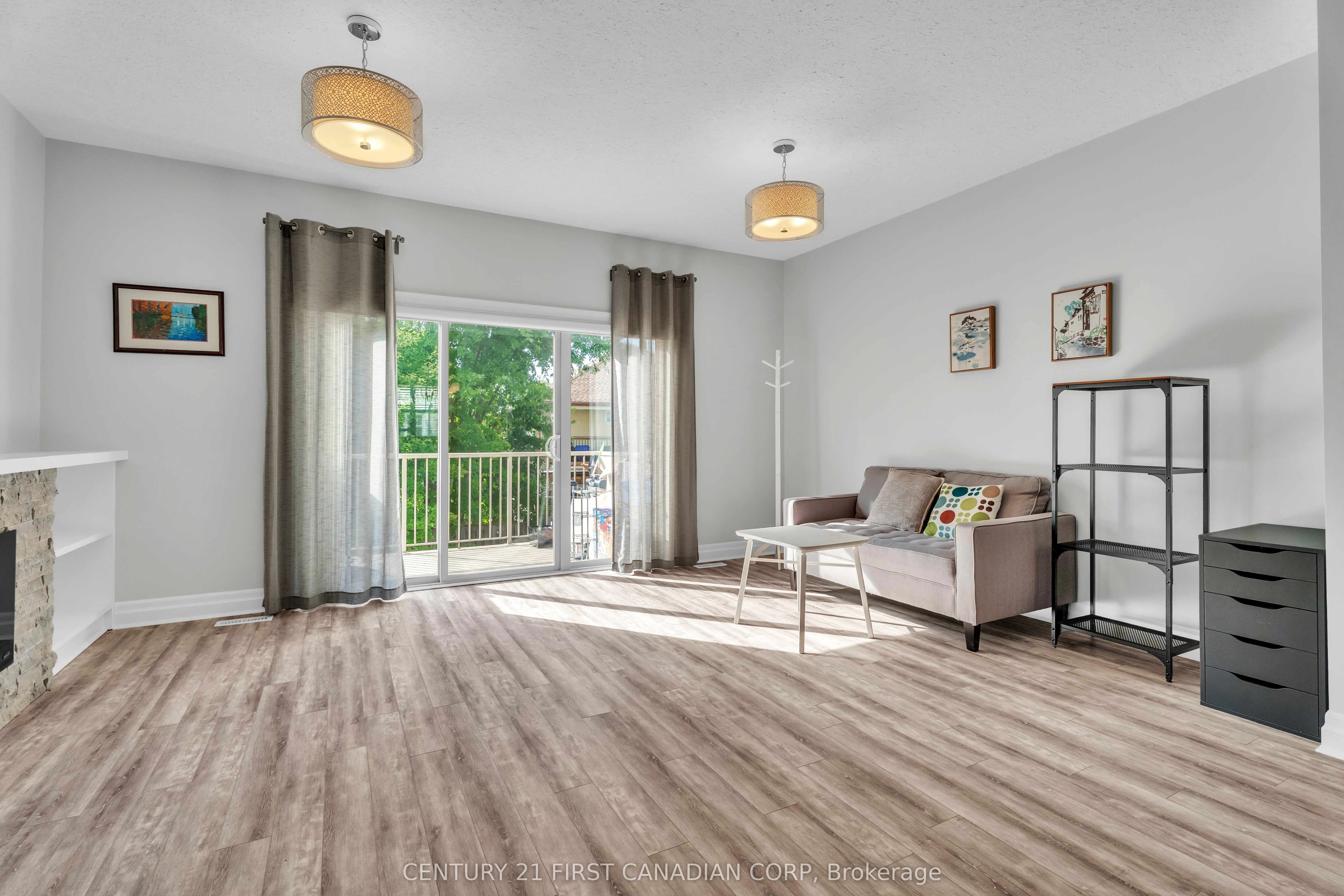 1850 Beaverbrook Avenue, #8