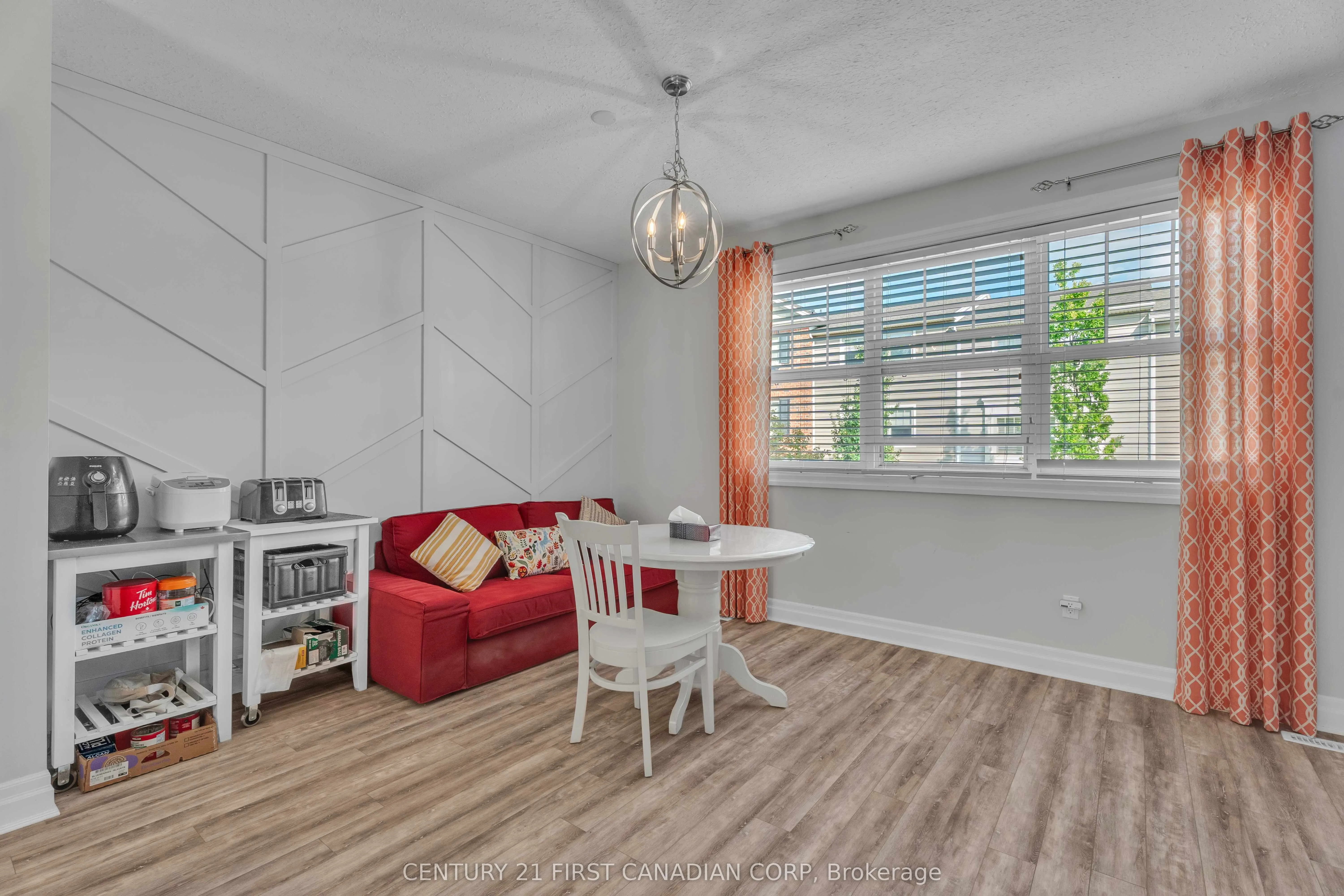 1850 Beaverbrook Avenue, #8