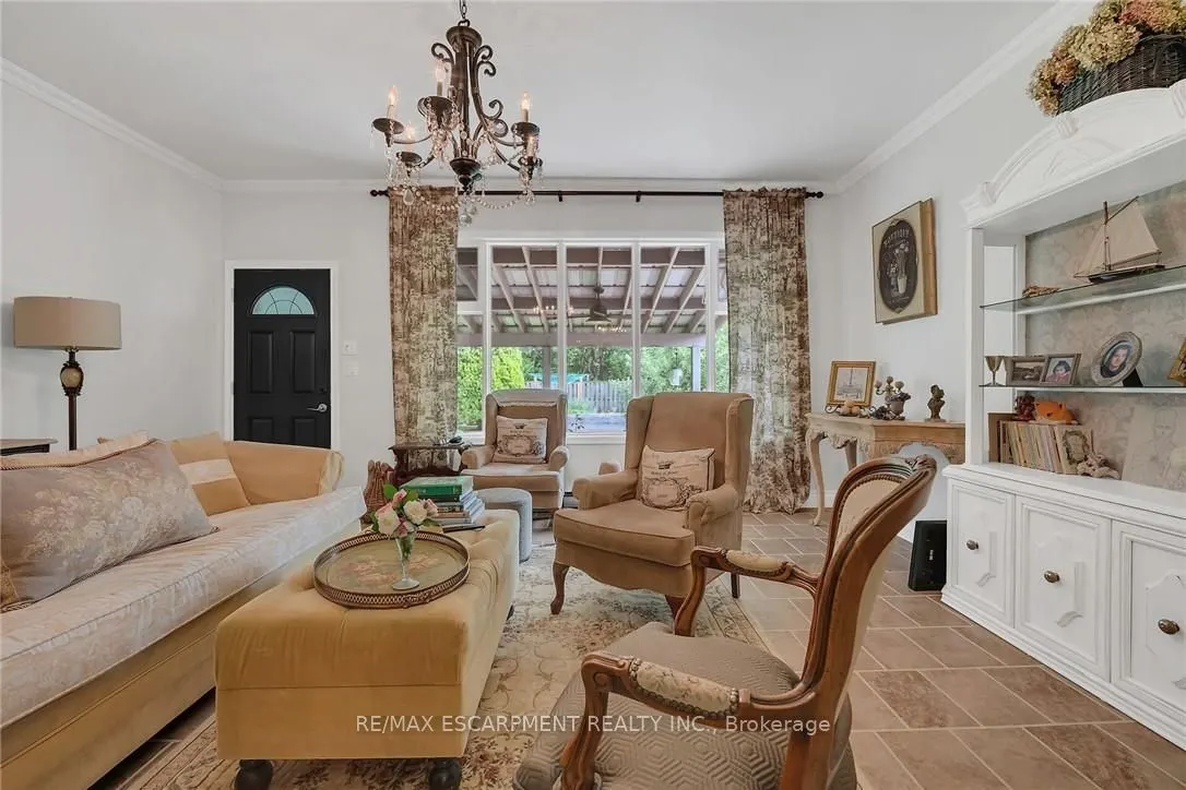 148 LAKESHORE Road