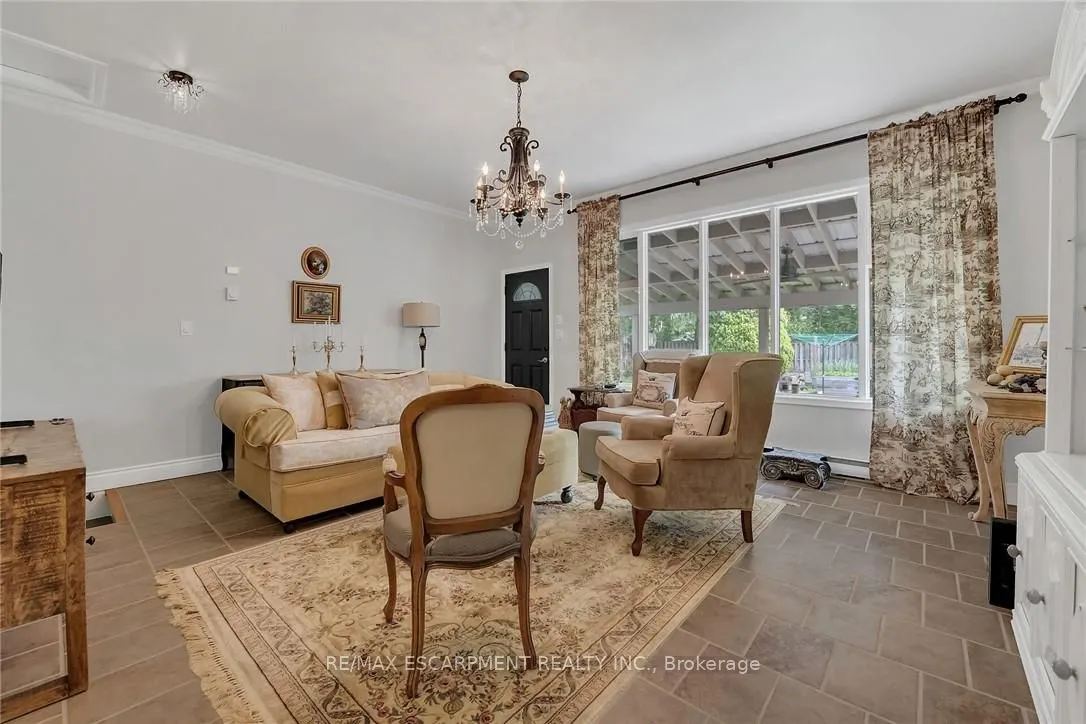 148 LAKESHORE Road