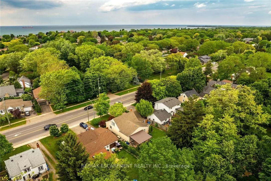 148 LAKESHORE Road