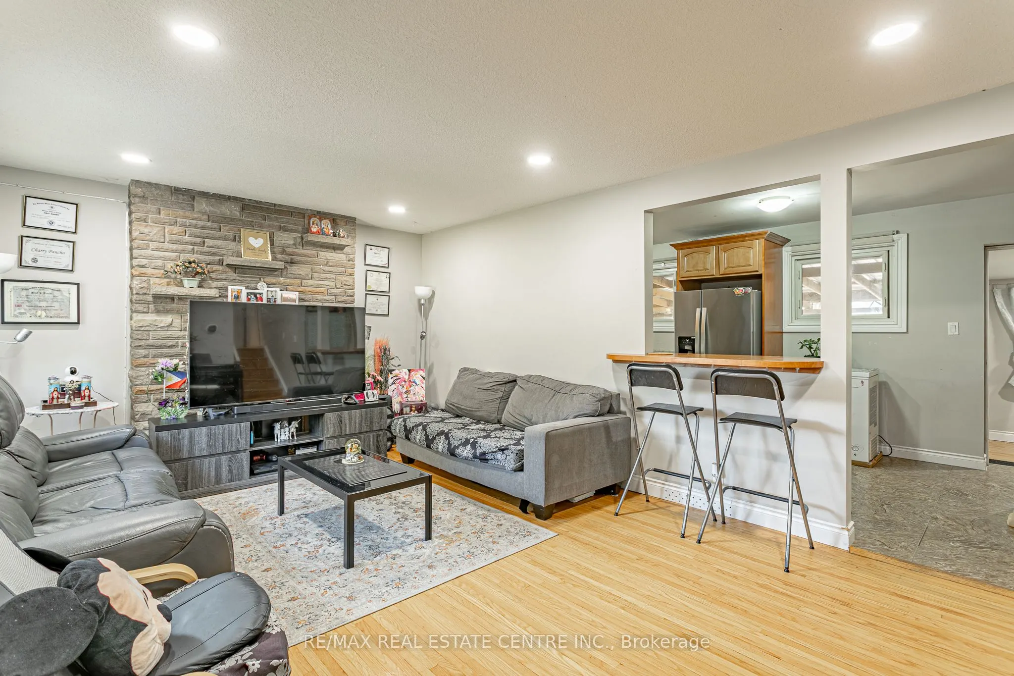 1235 TOUKAY Crescent