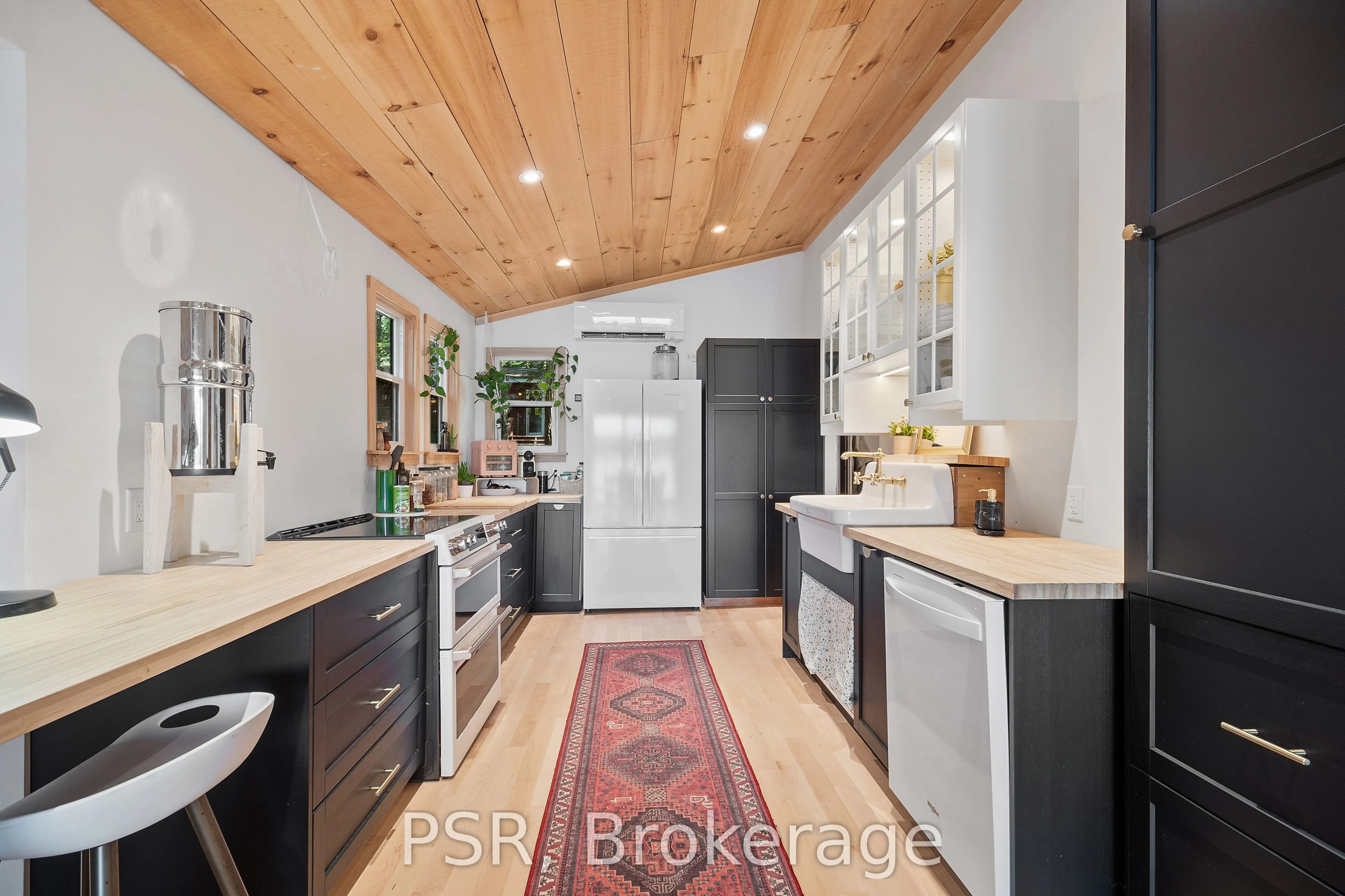 1173 Trafalgar Bay Road