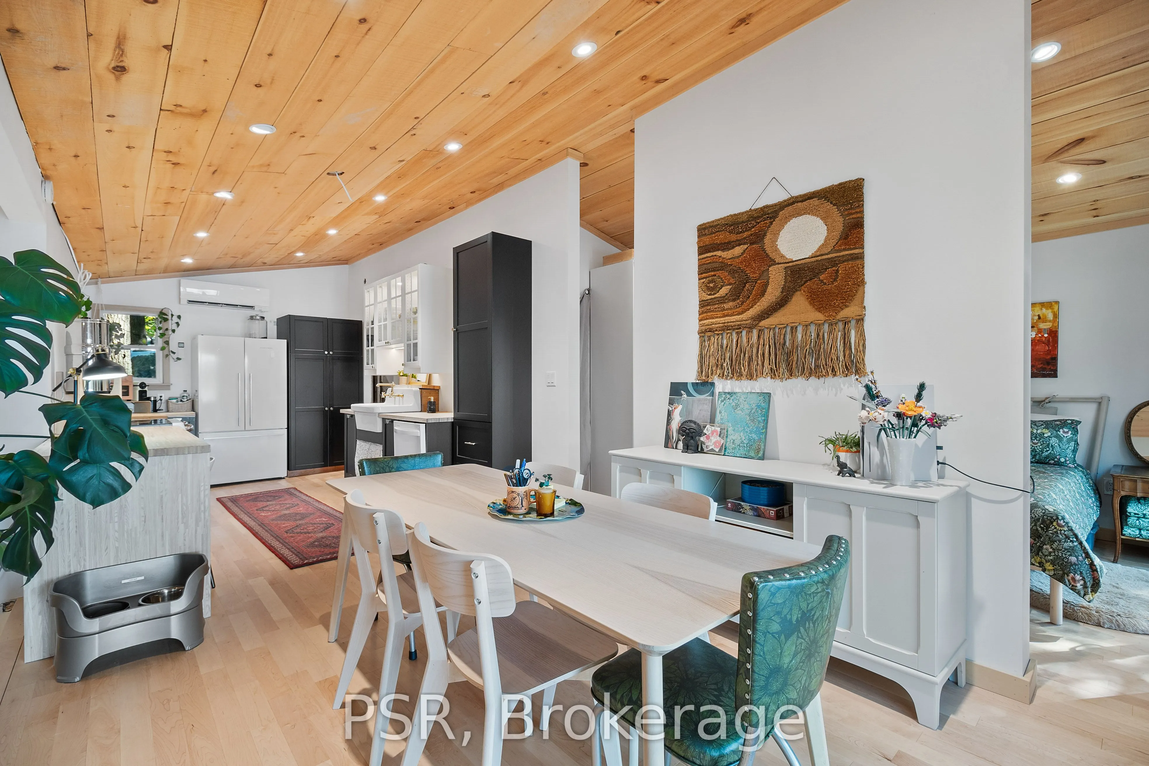 1173 Trafalgar Bay Road