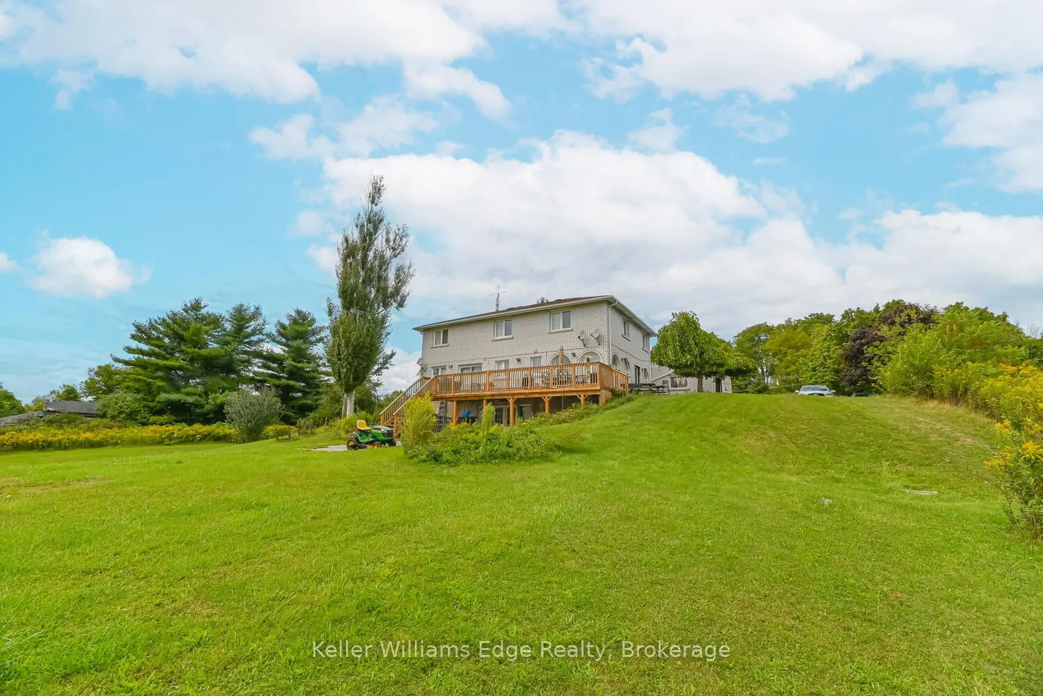 282 Book Road E