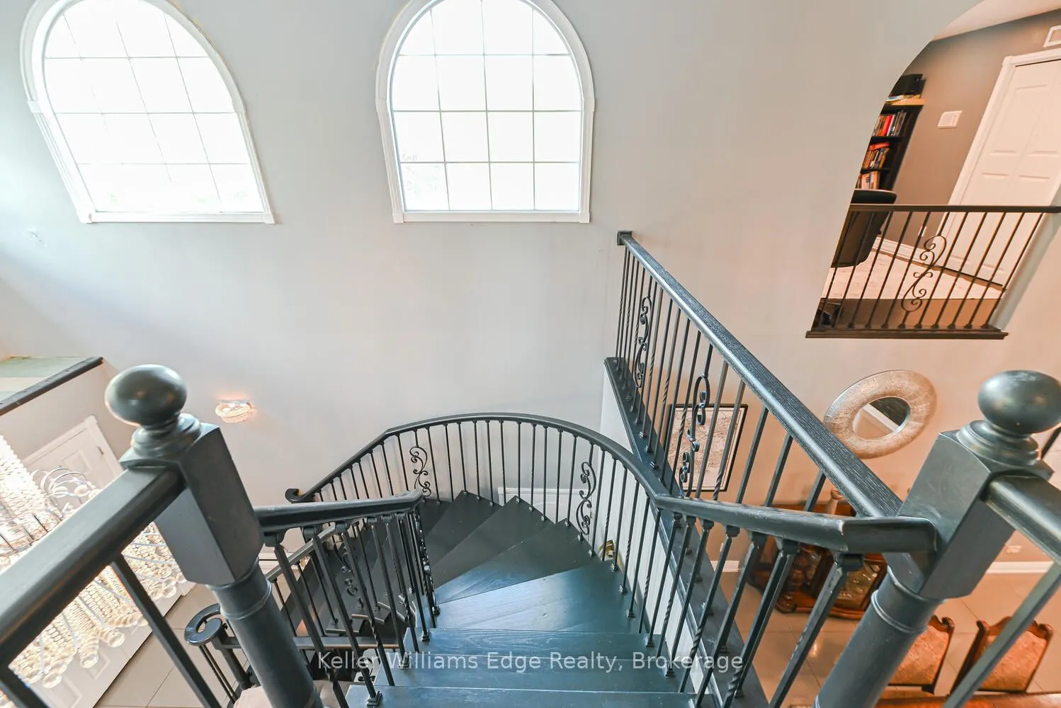 282 Book Road E