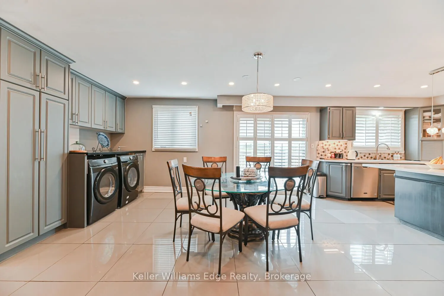 282 Book Road E