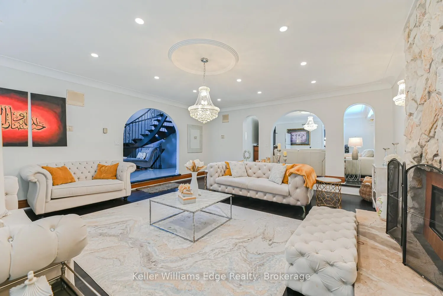 282 Book Road E