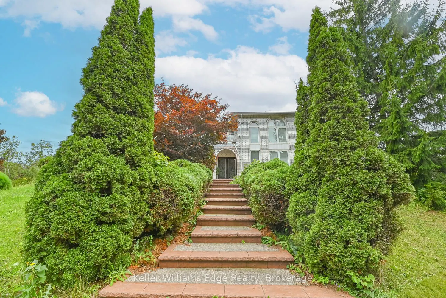 282 Book Road E