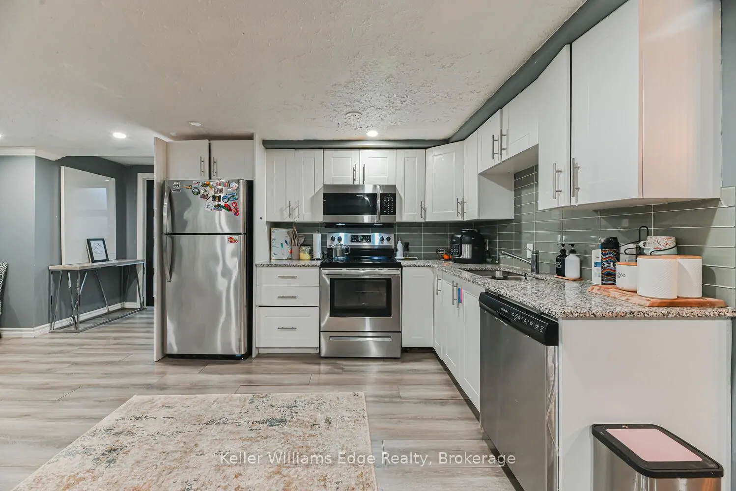 282 Book Road E