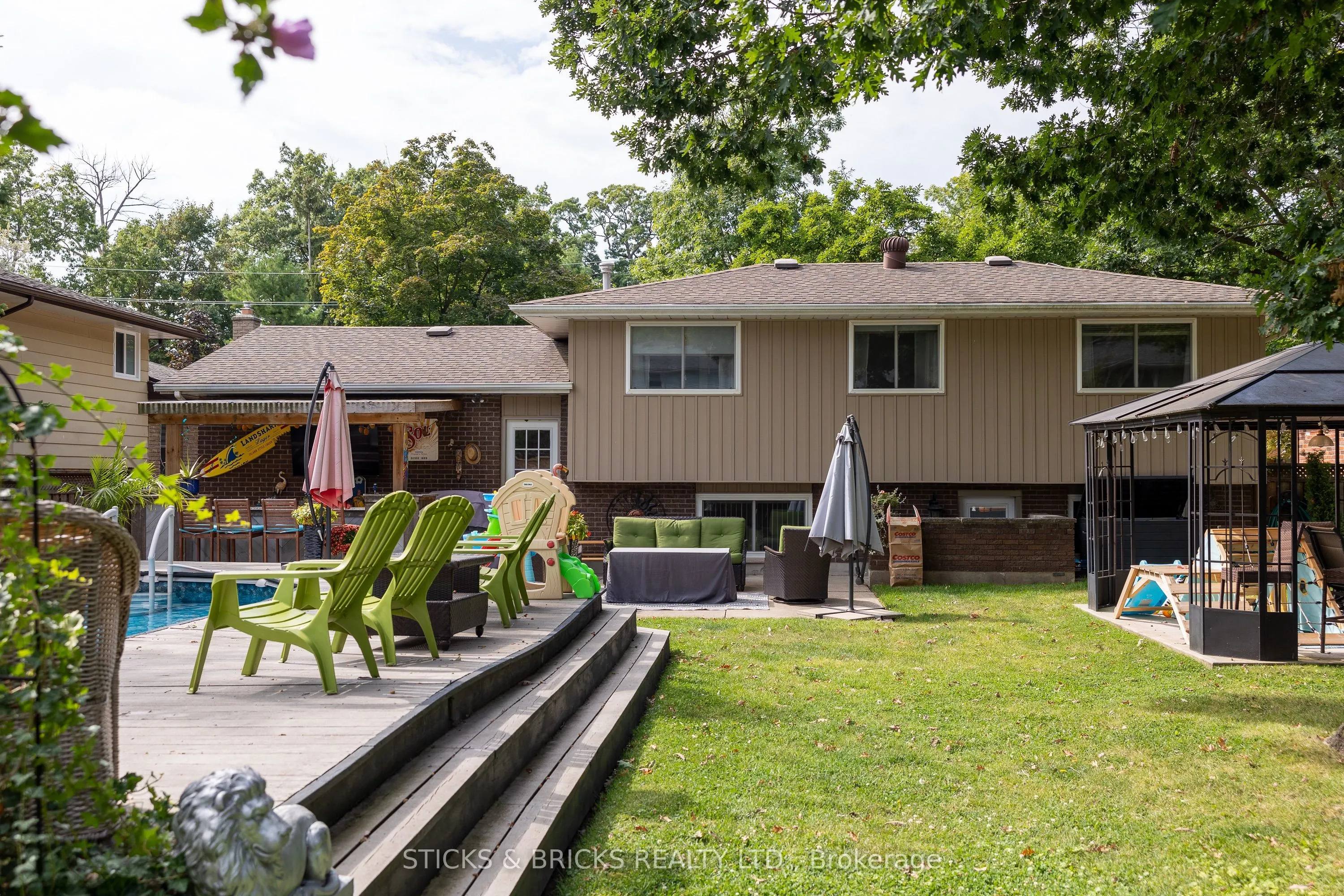 2530 Dorchester Road