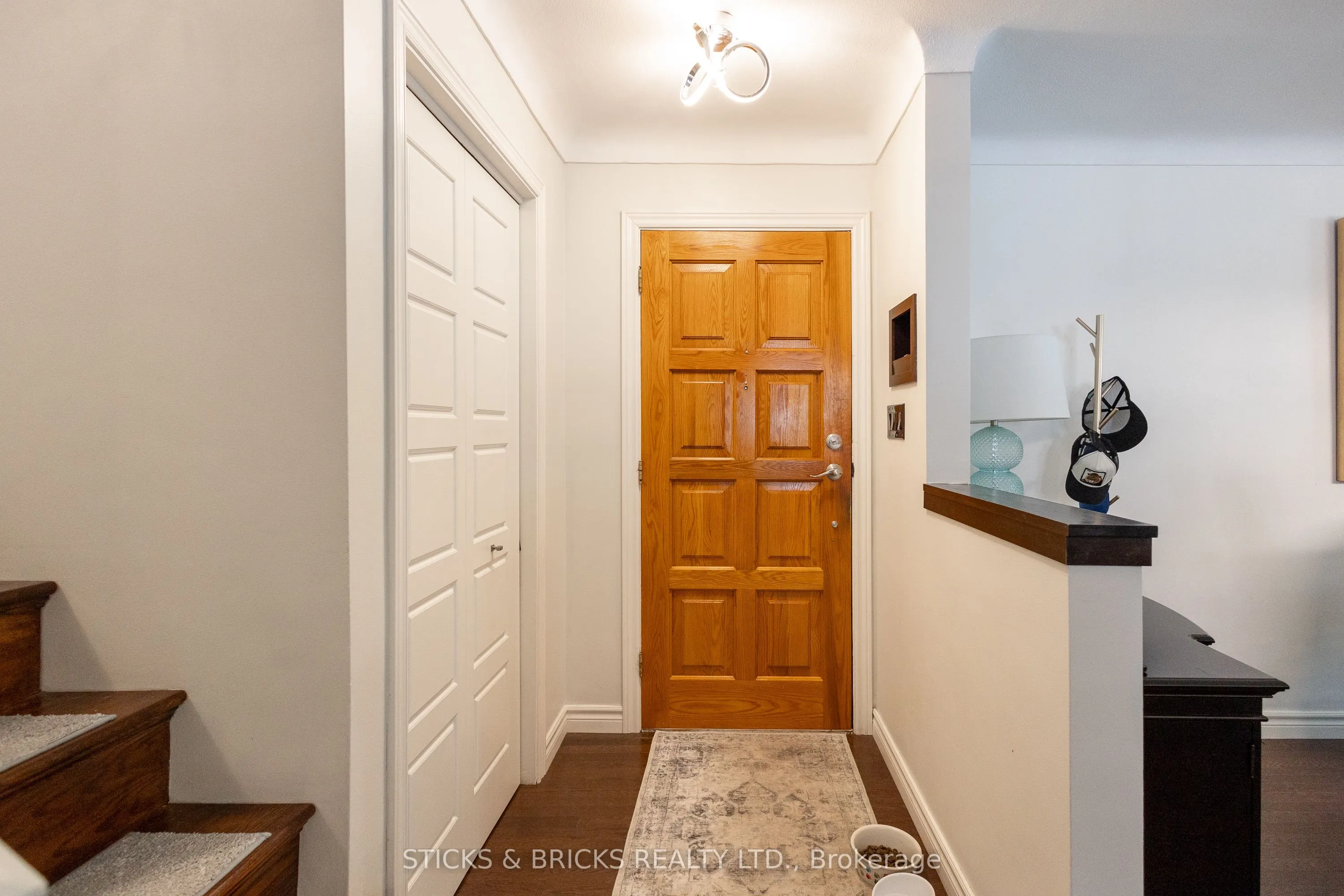2530 Dorchester Road