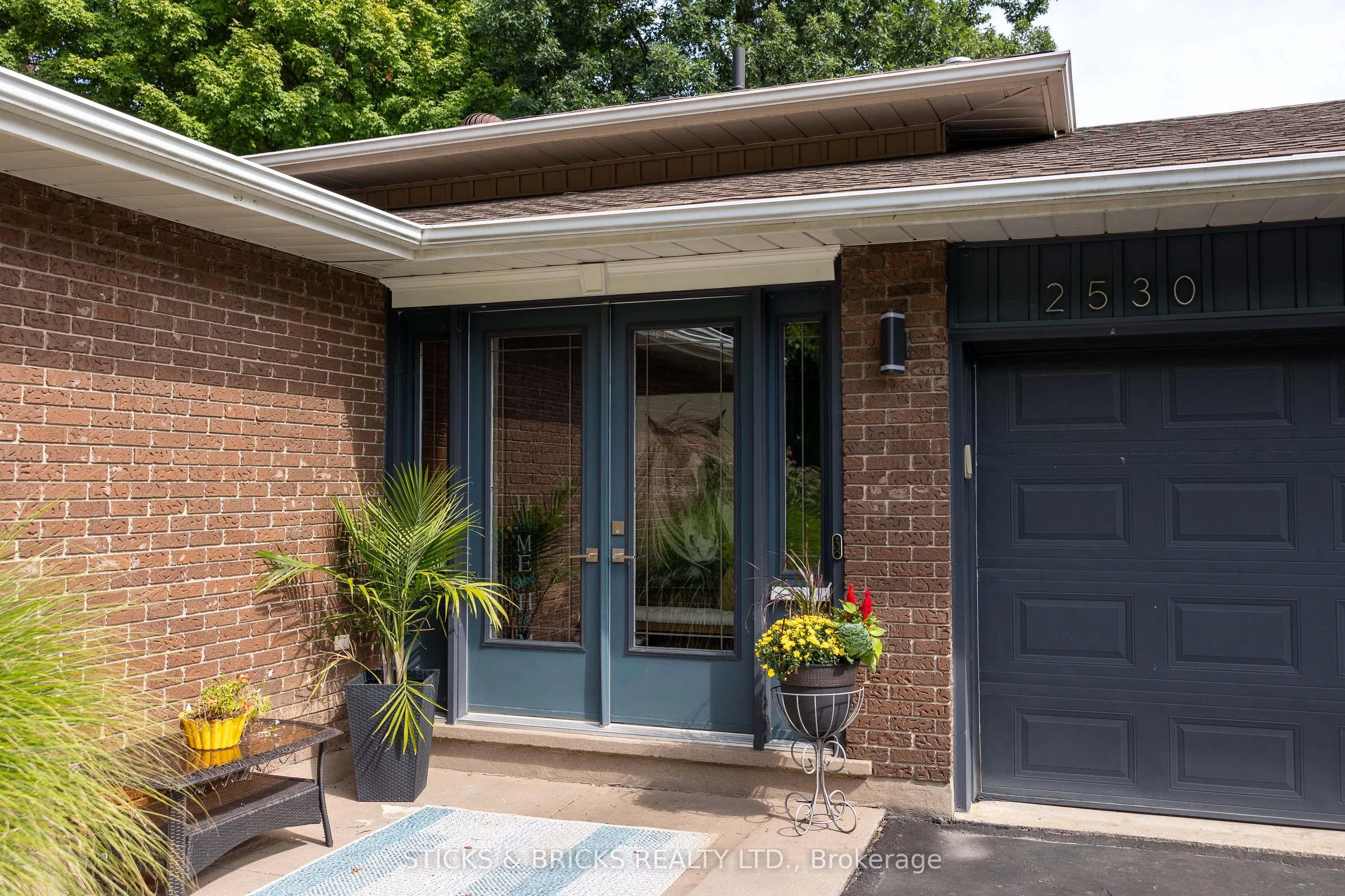 2530 Dorchester Road