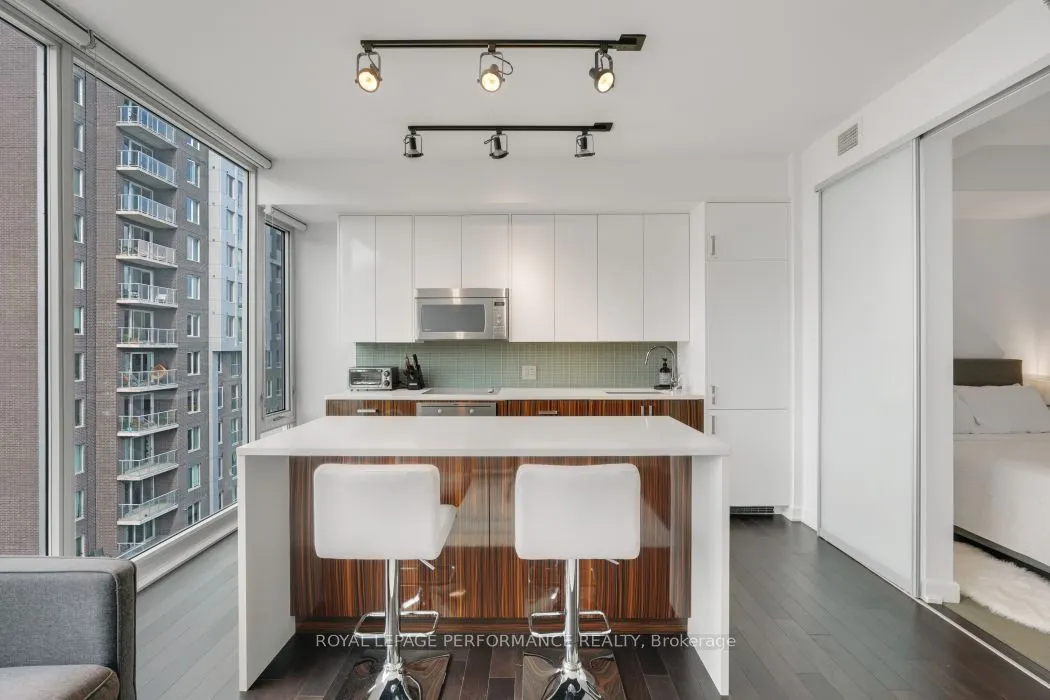 300 Lisgar Street, #702