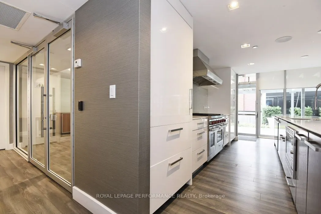 300 Lisgar Street, #702