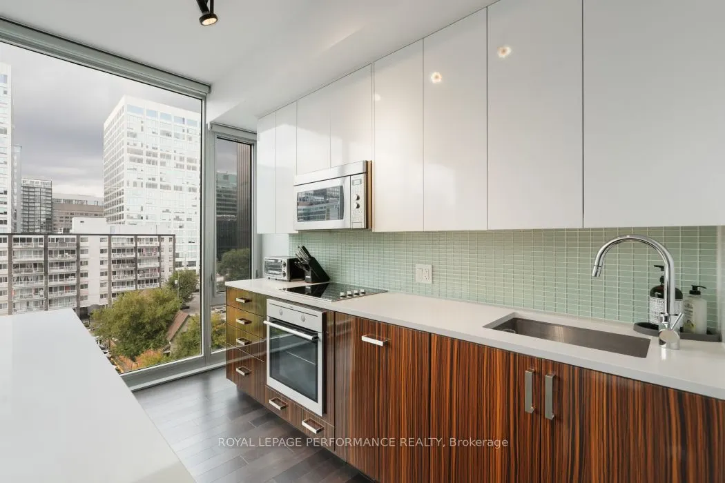 300 Lisgar Street, #702