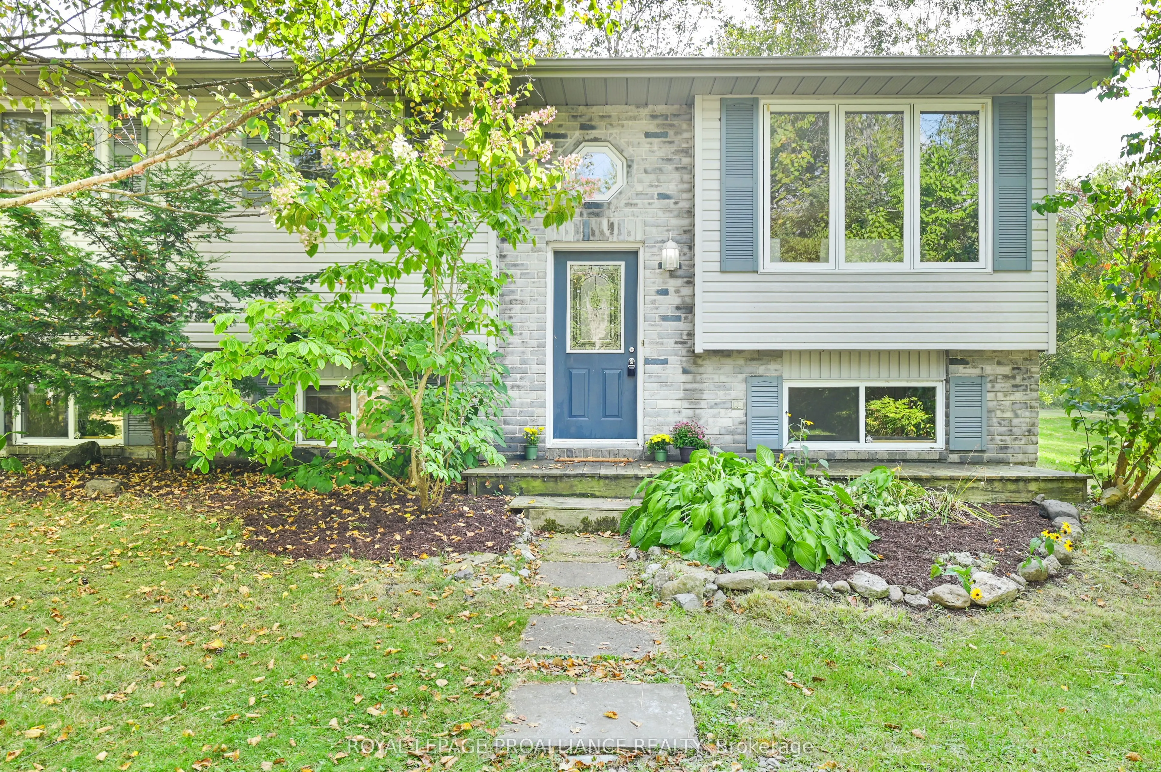 21289 Loyalist Parkway