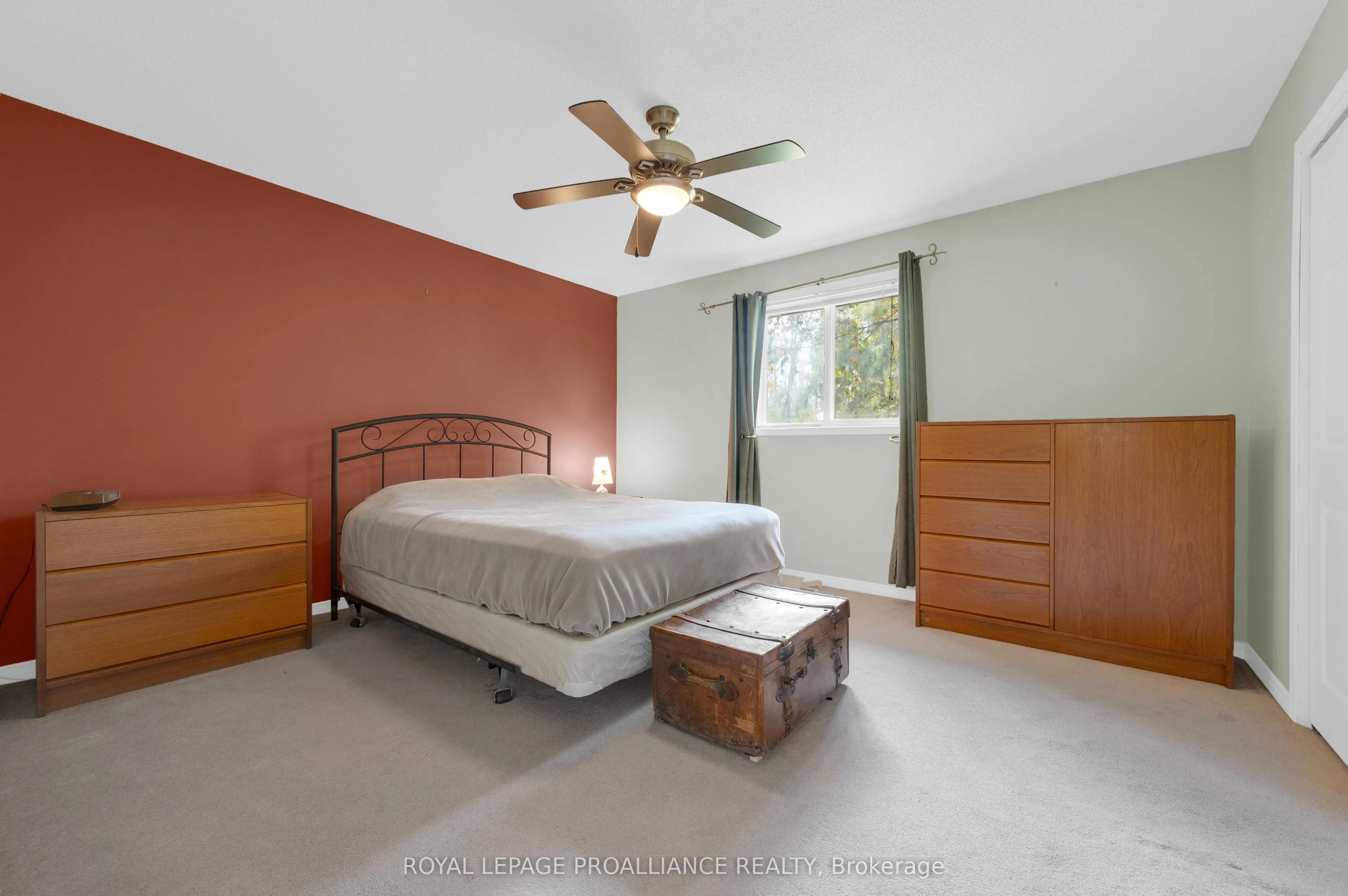 21289 Loyalist Parkway