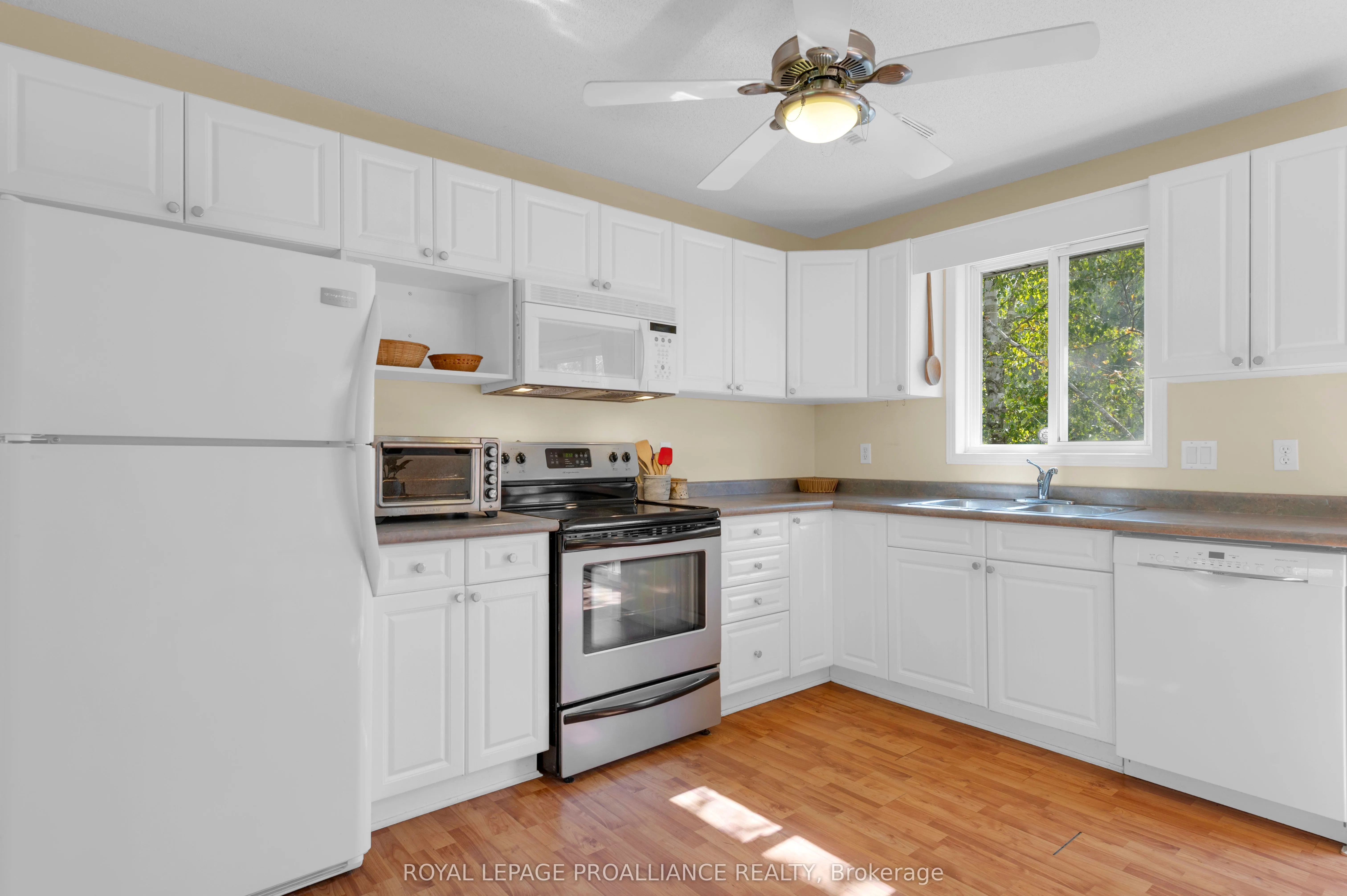 21289 Loyalist Parkway