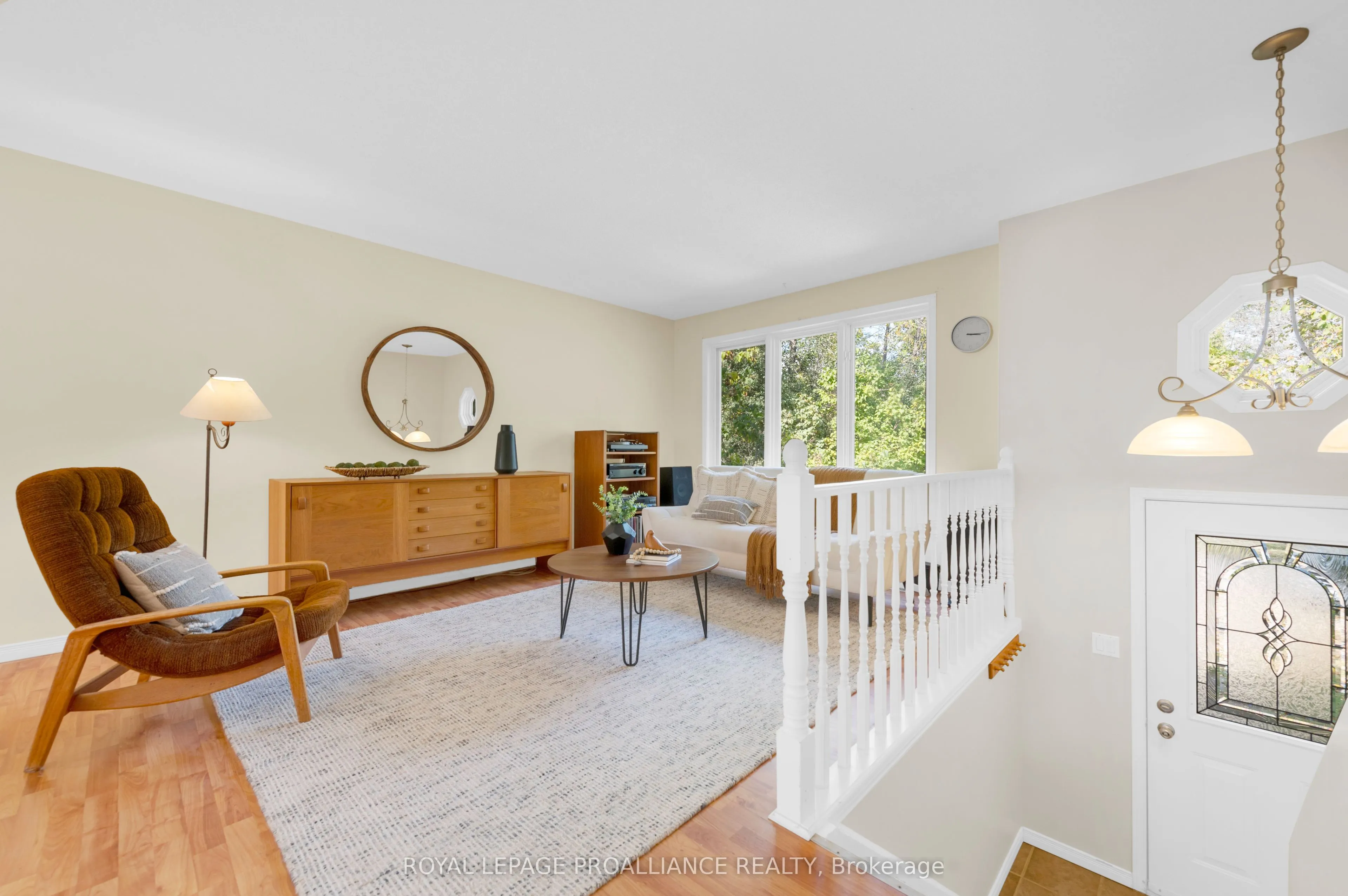 21289 Loyalist Parkway