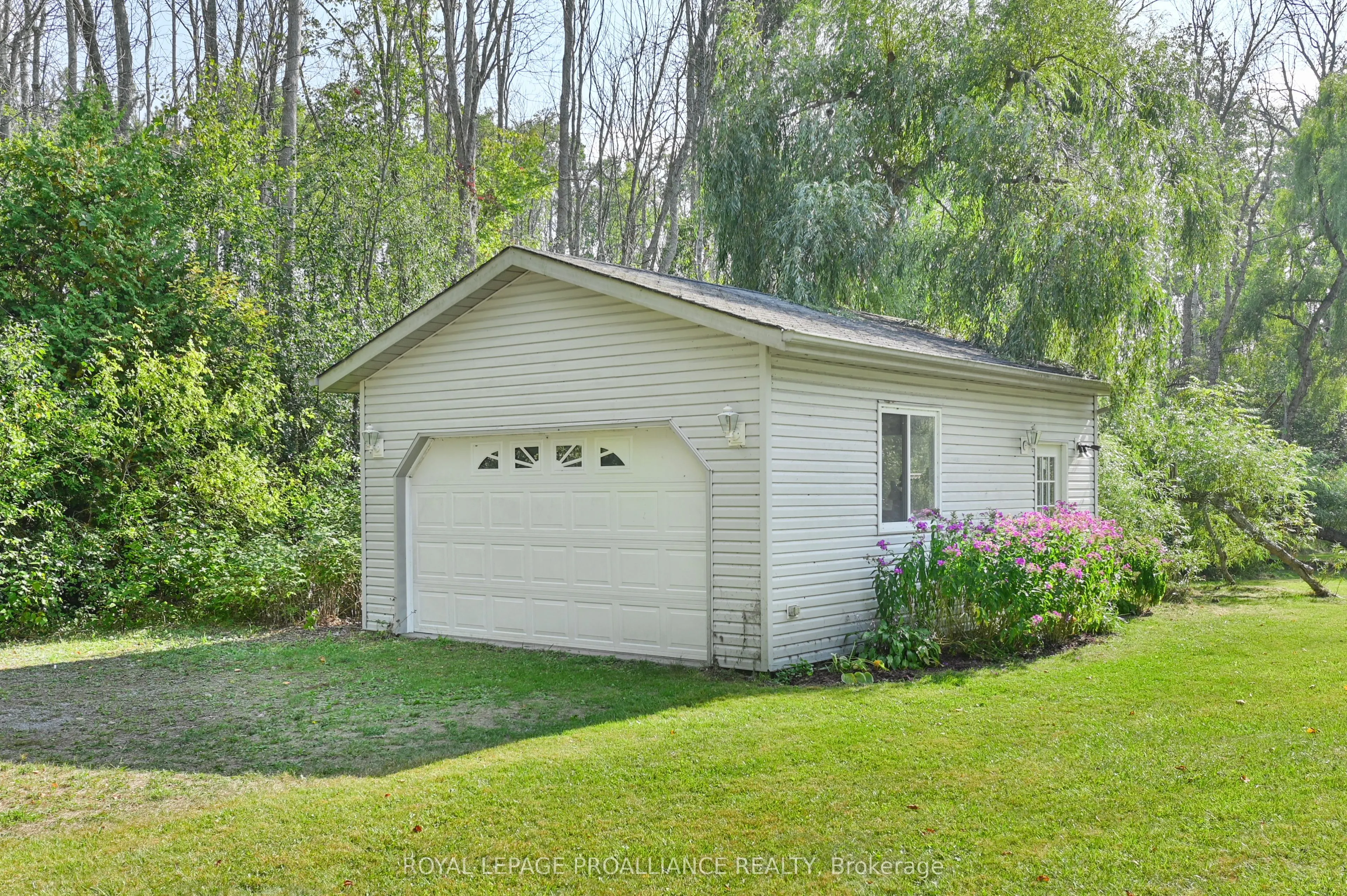 21289 Loyalist Parkway