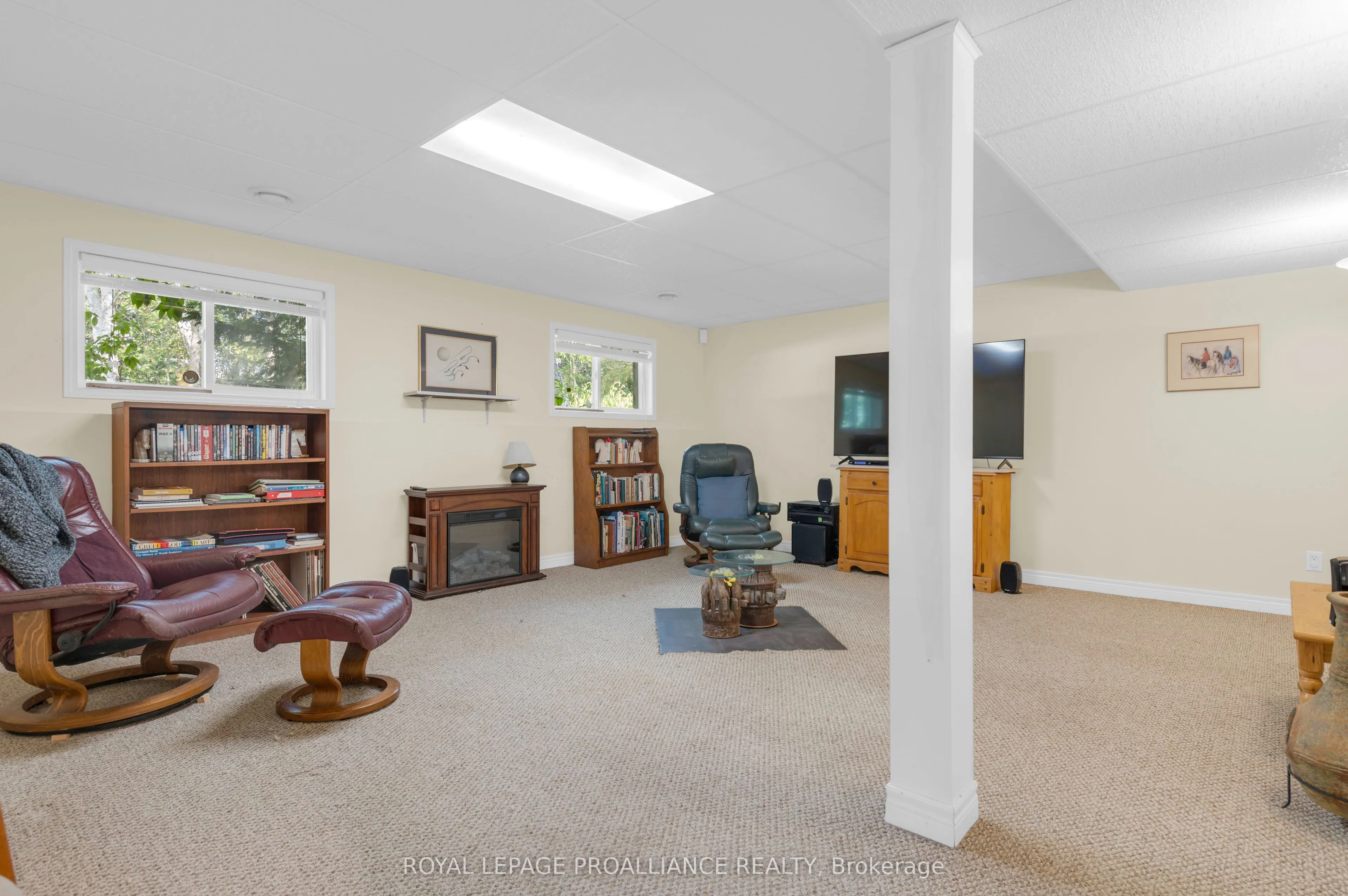 21289 Loyalist Parkway