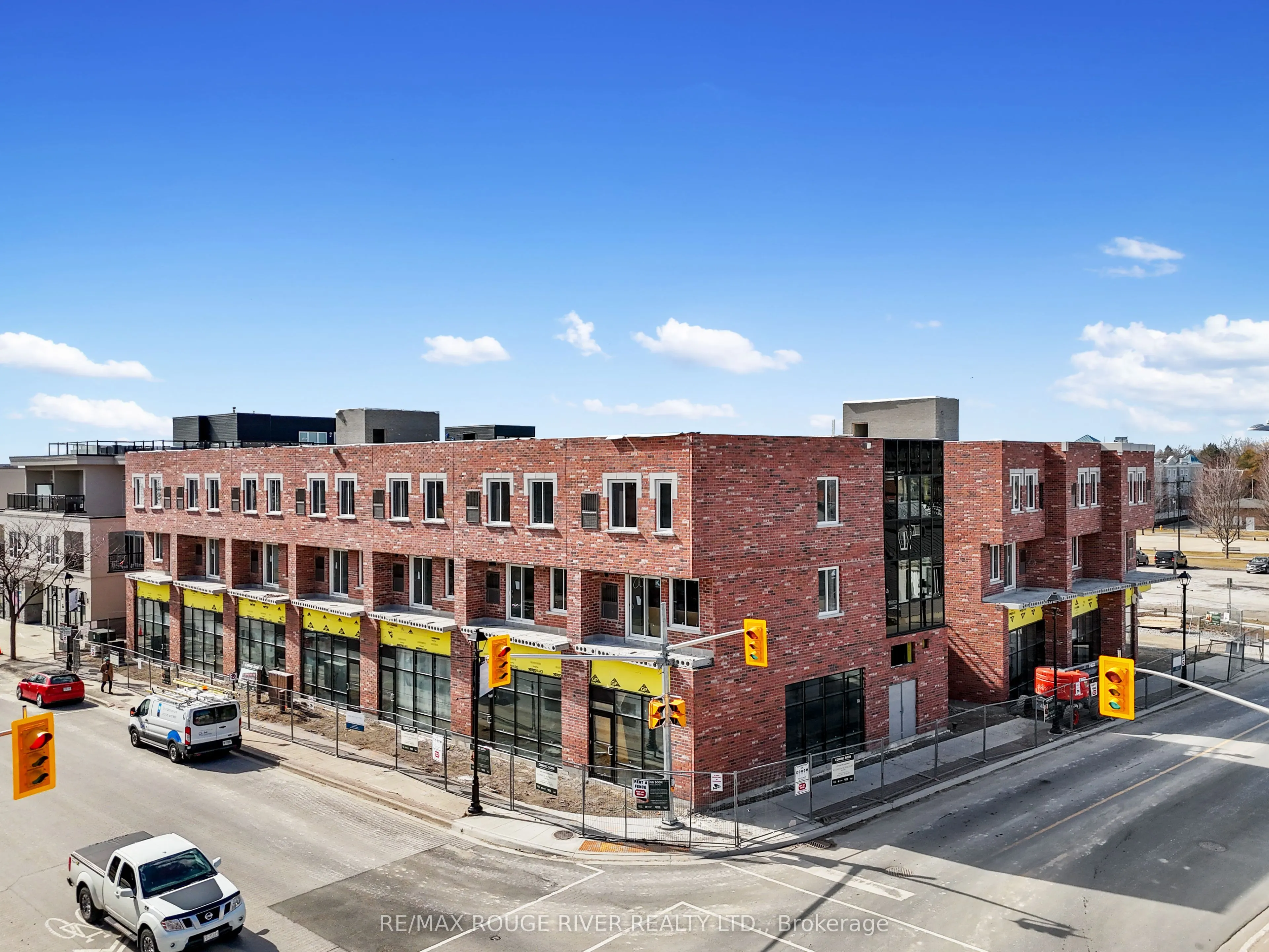 185 Division Street, #206