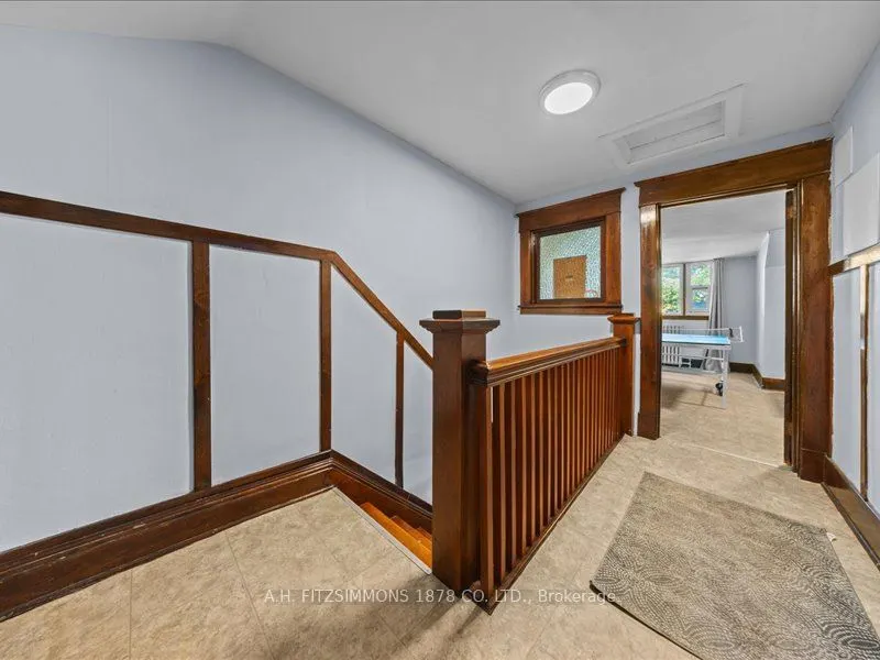 18-20 Woodlawn Avenue