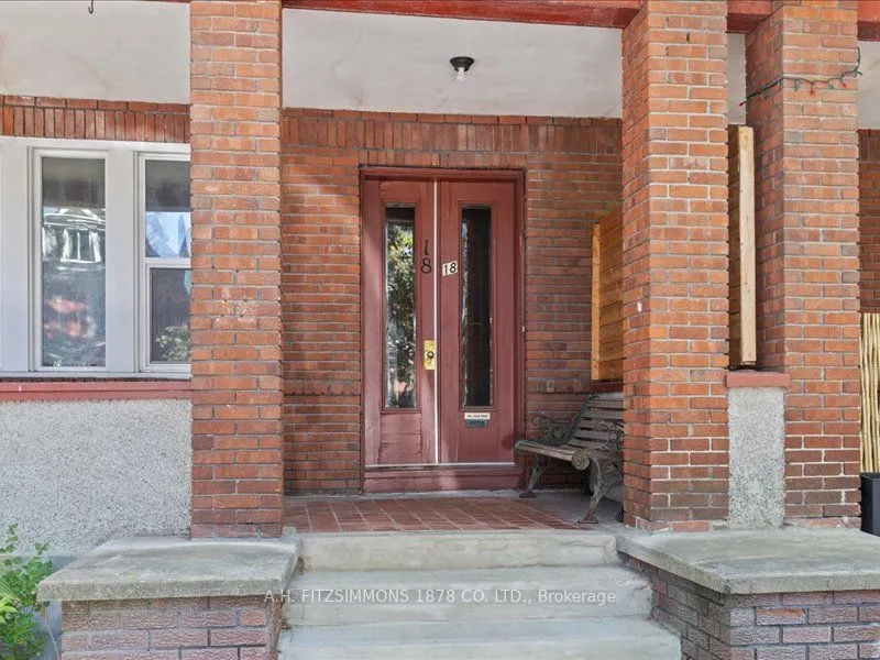 18-20 Woodlawn Avenue