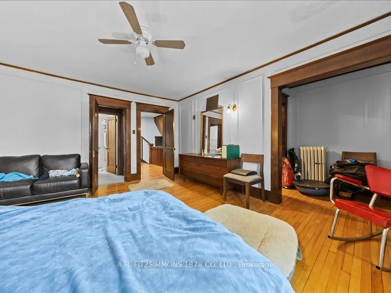 18-20 Woodlawn Avenue