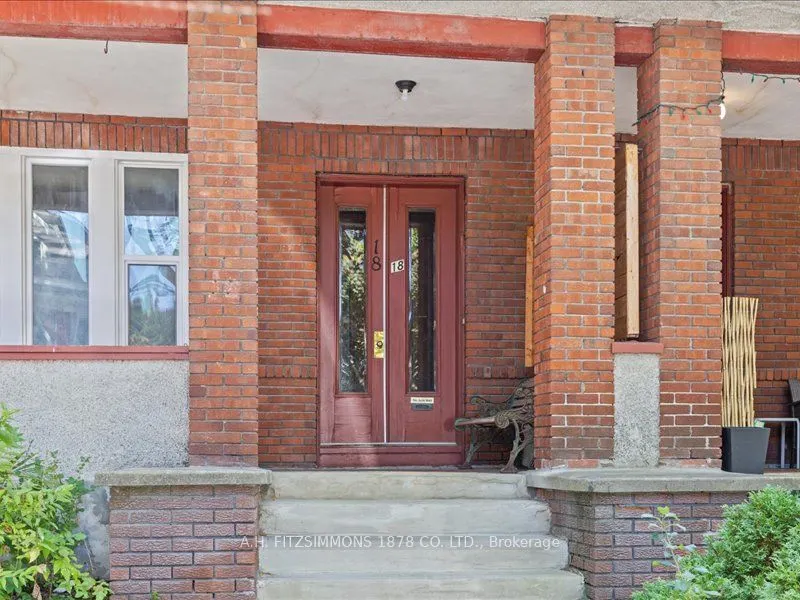 18-20 Woodlawn Avenue