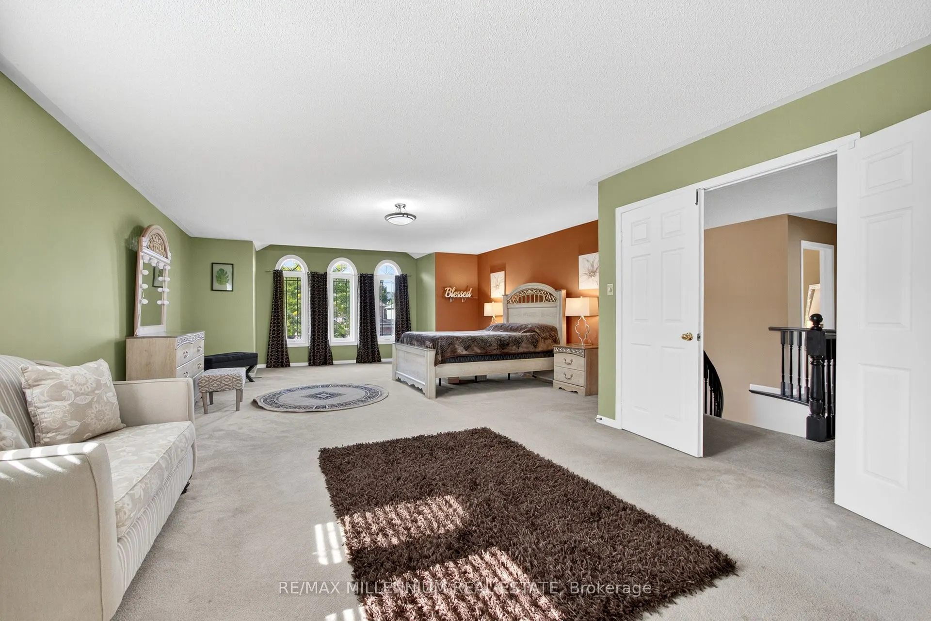 52 Canning Crescent