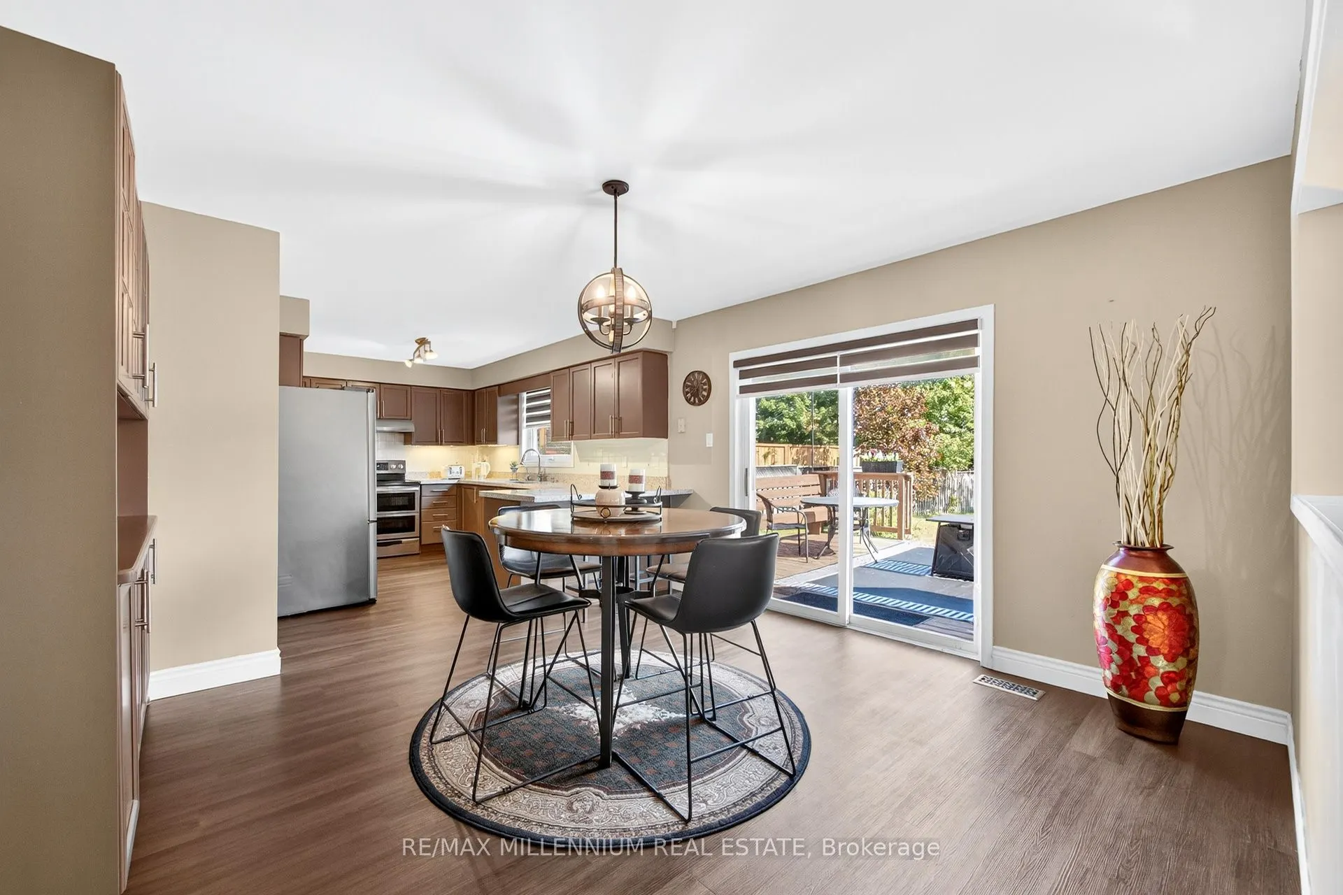 52 Canning Crescent