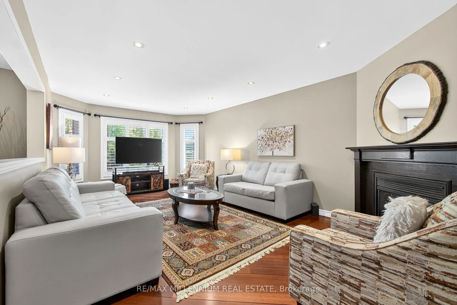 52 Canning Crescent
