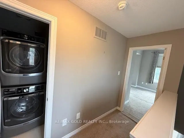 215 Dundas Street E, #8