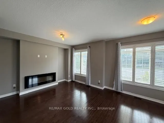 215 Dundas Street E, #8