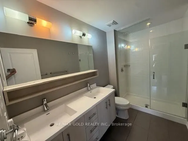 215 Dundas Street E, #8